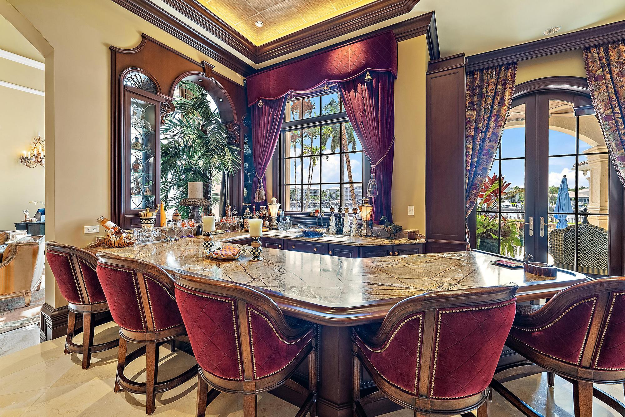 SEVEN OAKS - Residential