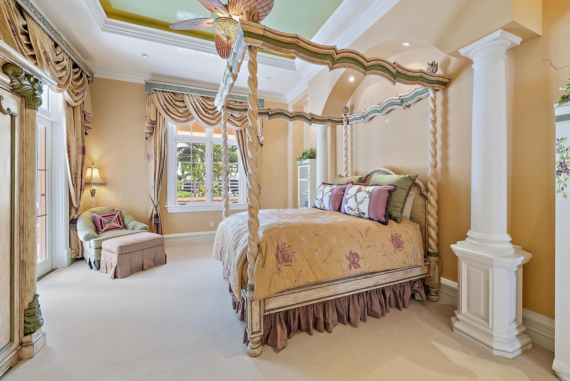 SEVEN OAKS - Residential