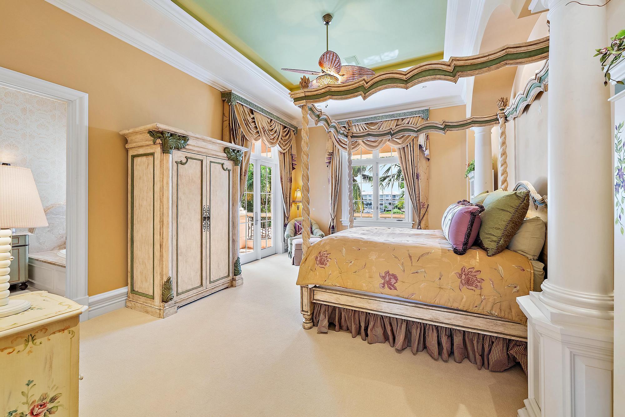 SEVEN OAKS - Residential