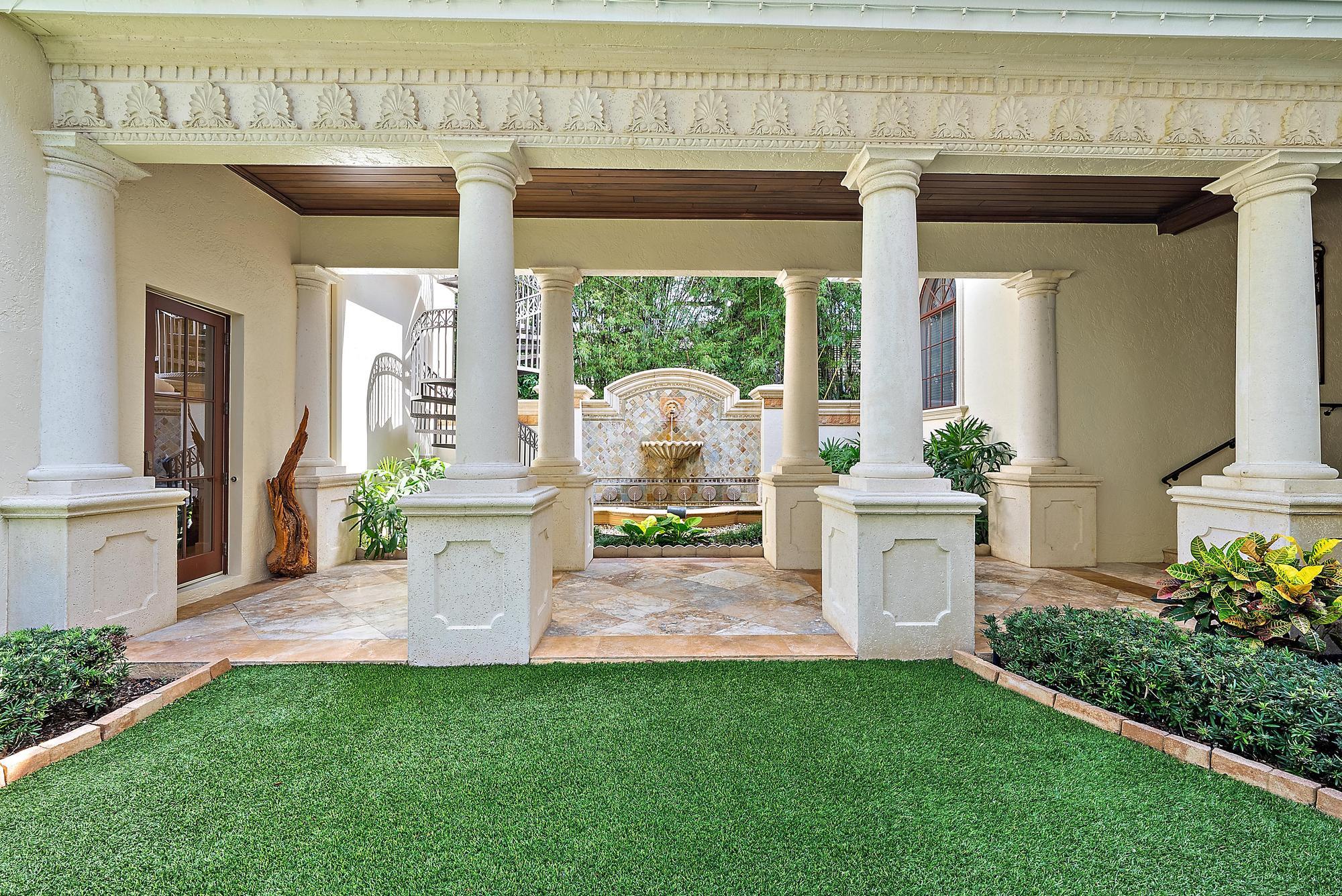 SEVEN OAKS - Residential