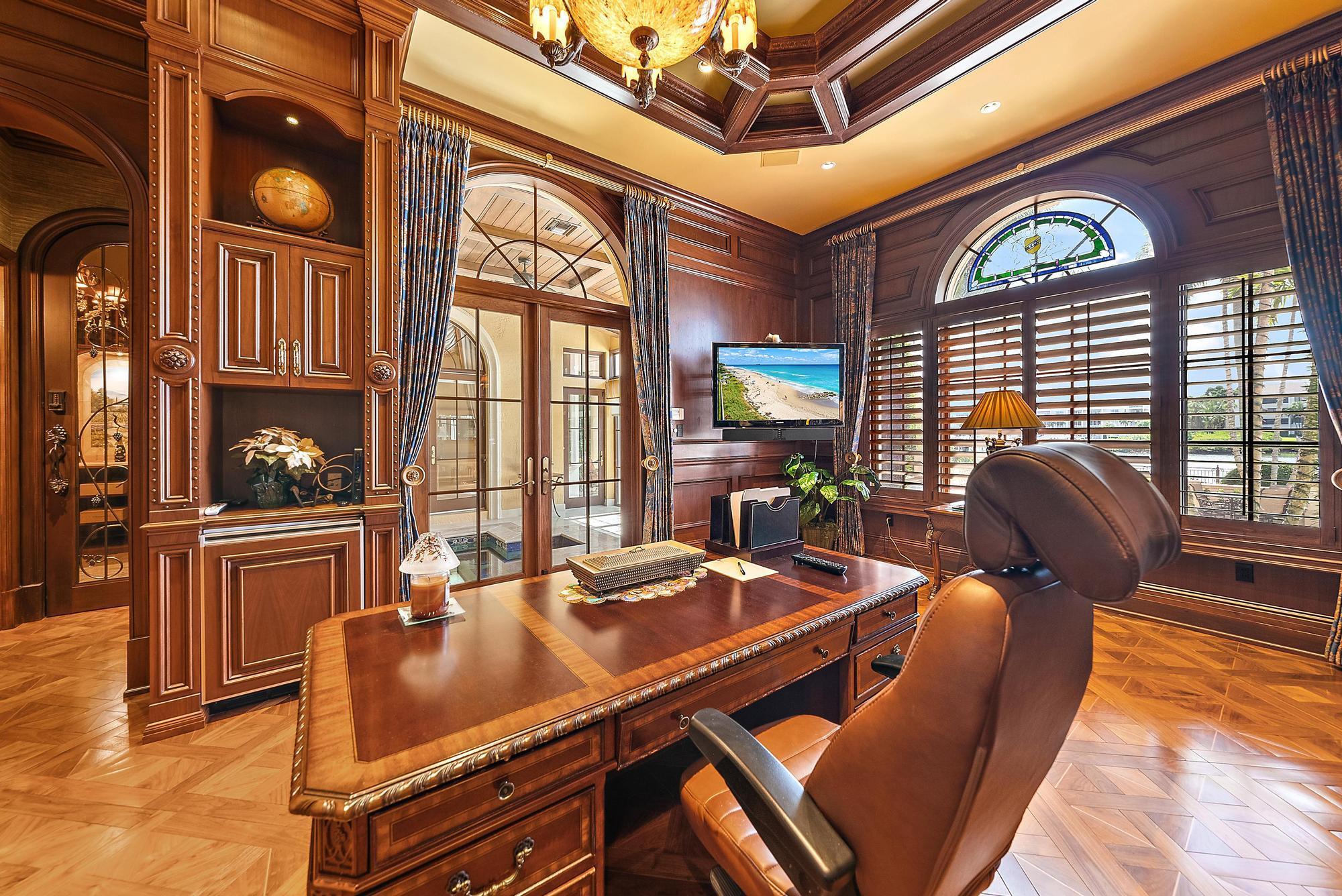 SEVEN OAKS - Residential