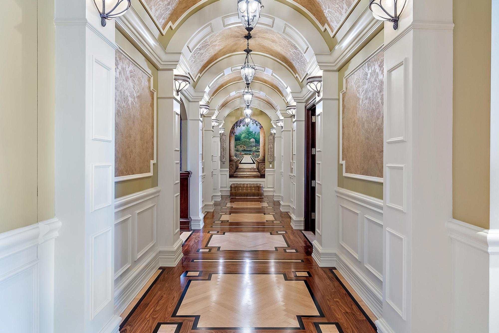 SEVEN OAKS - Residential