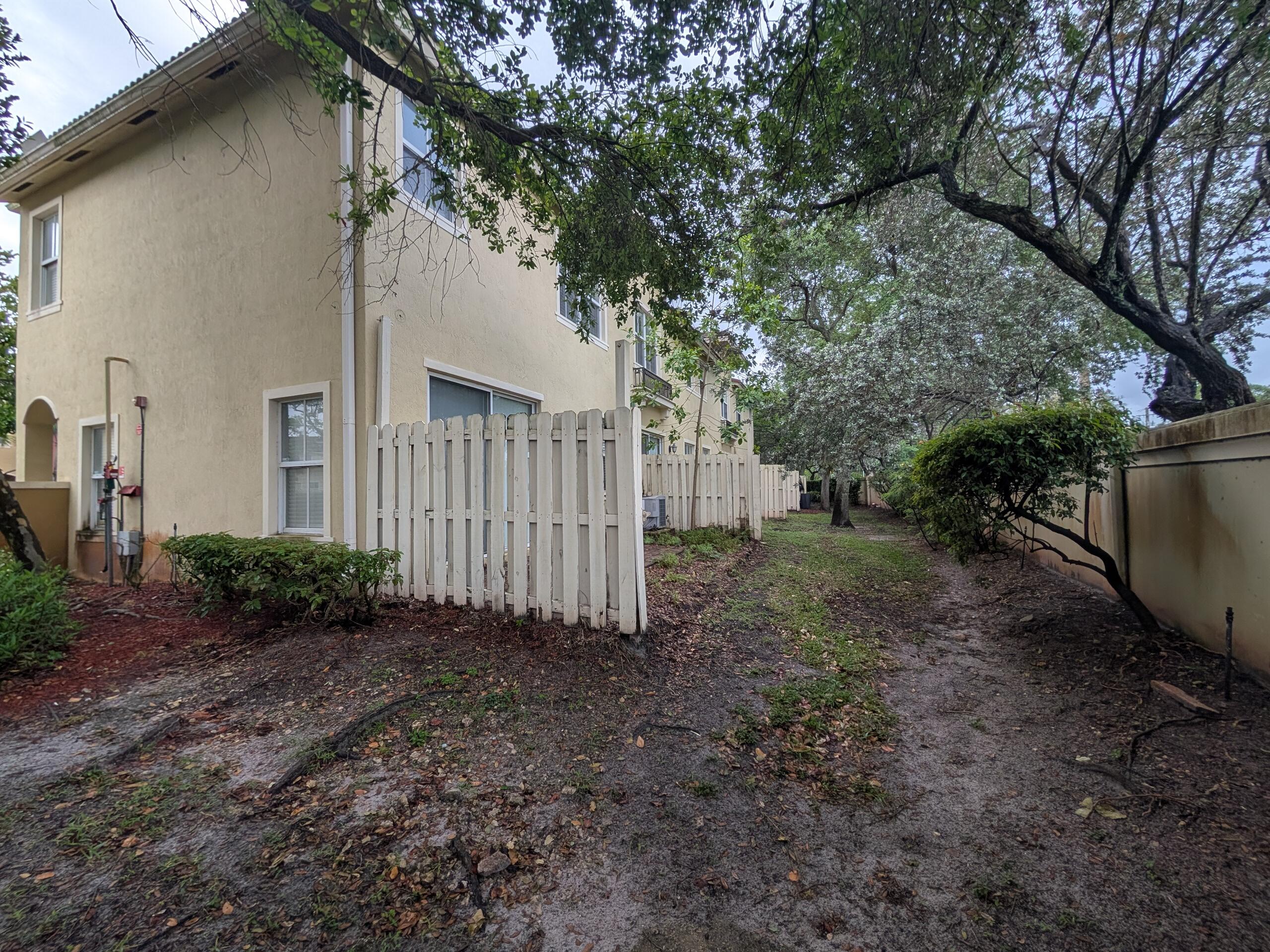 Tuscan Villas Condo - Residential Lease