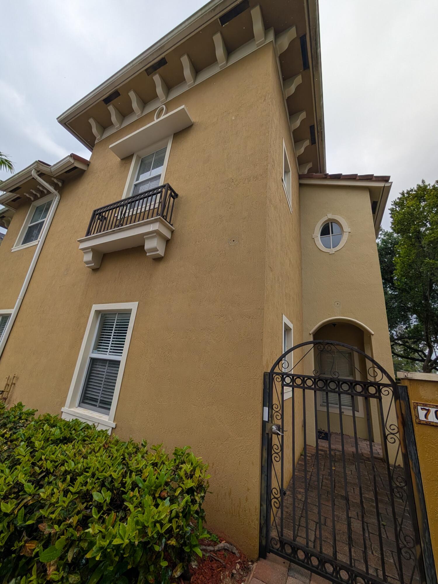 Tuscan Villas Condo - Residential Lease