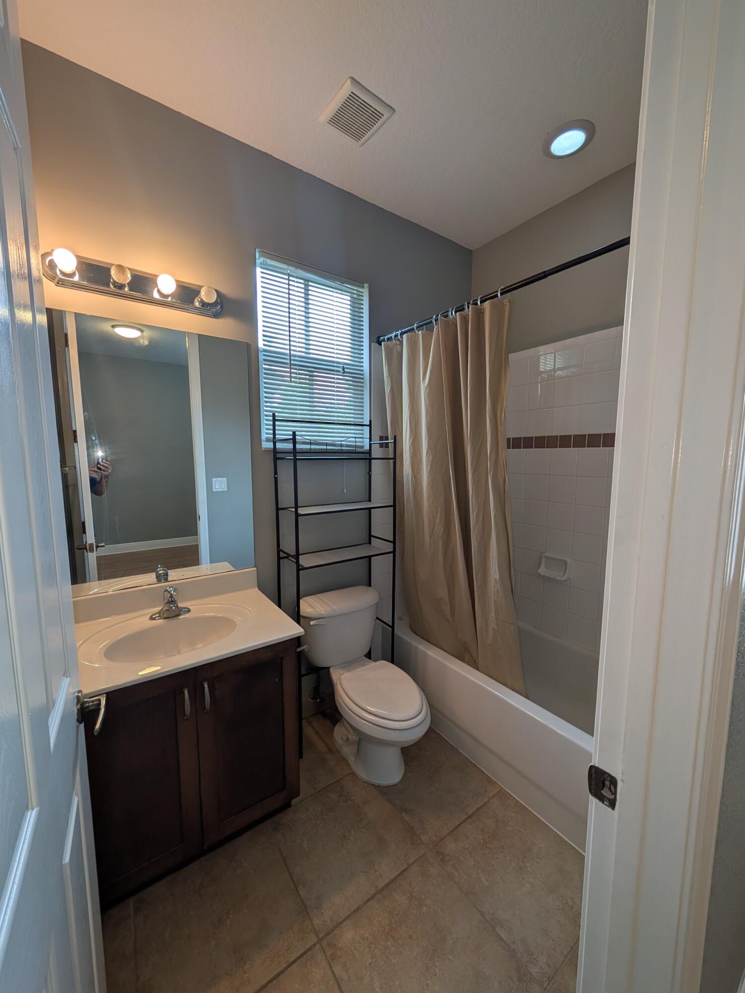 Tuscan Villas Condo - Residential Lease