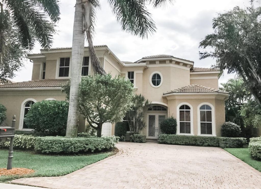 Photo of 117 Tranquilla Drive, Palm Beach Gardens, FL 33418 (MLS # R10877744)