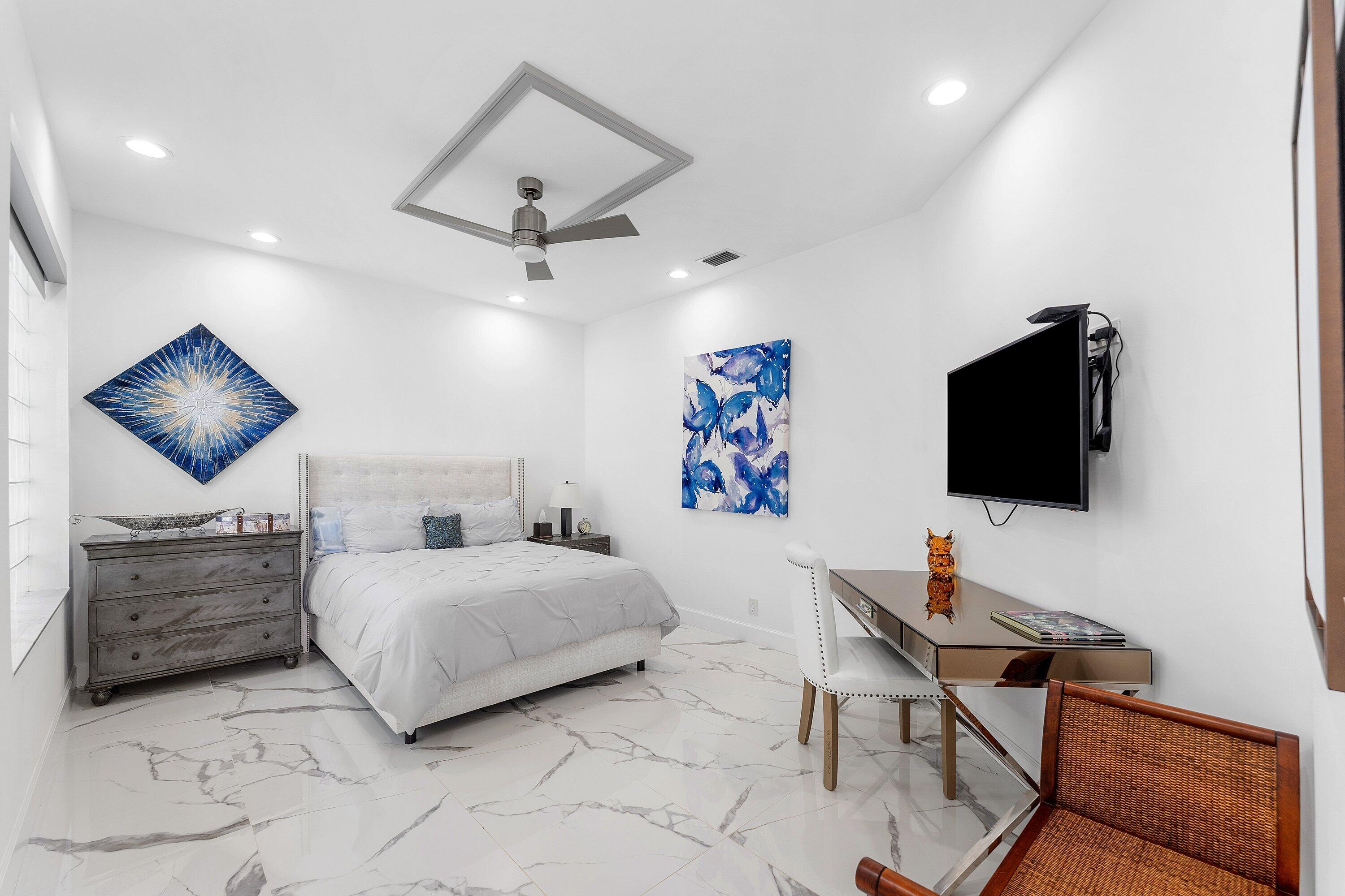 WATERFORD / POLO CLUB - Residential