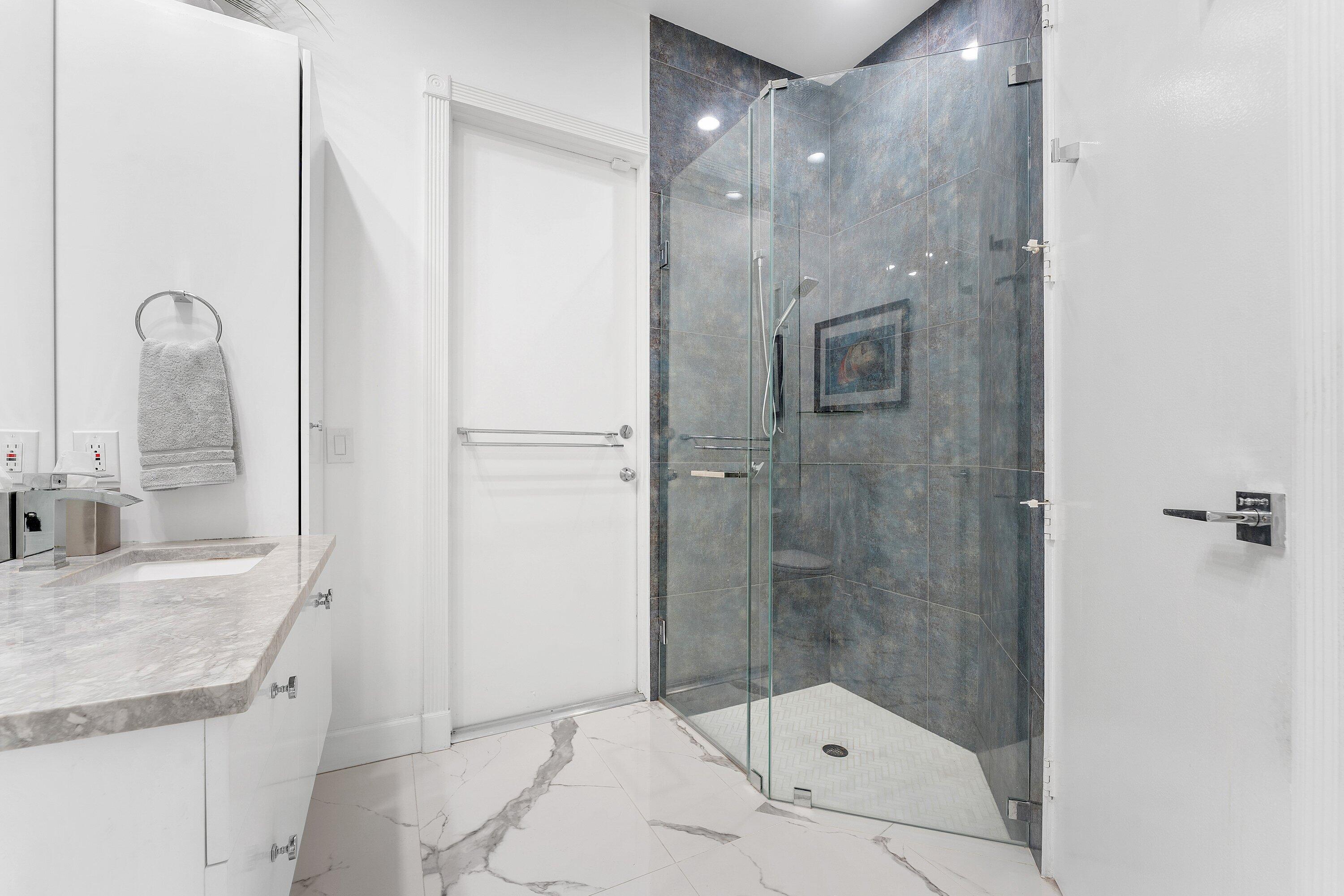 WATERFORD / POLO CLUB - Residential