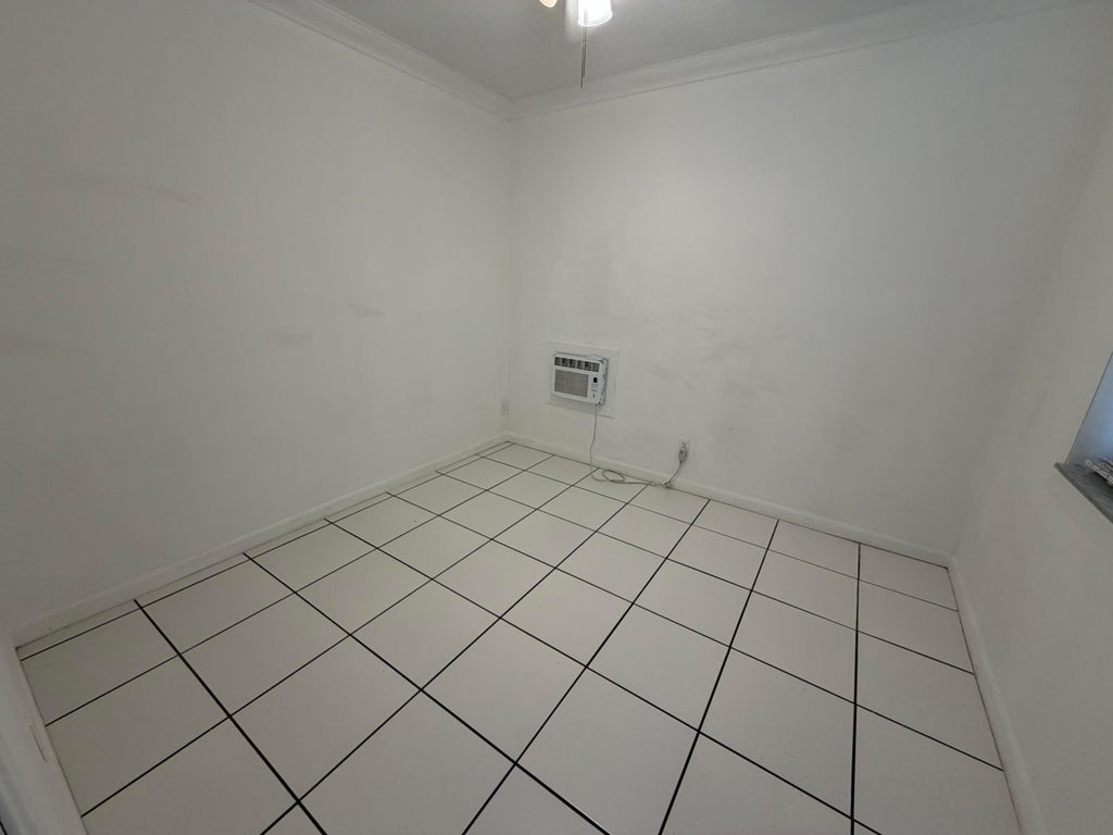Photo of 421 NE 11TH Street #5, Fort Lauderdale, FL 33304 (MLS # B26074119)