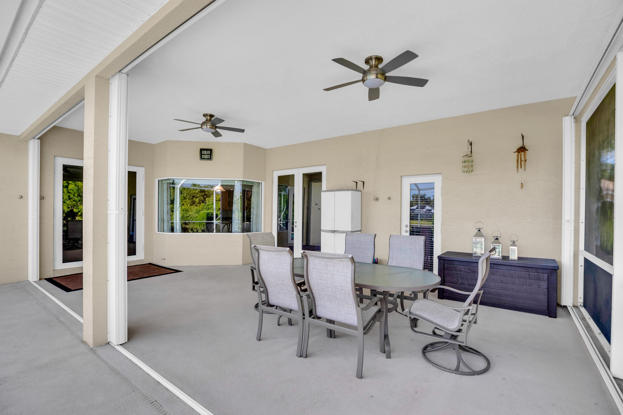 CRYSTAL FALLS OF VERO - Residential