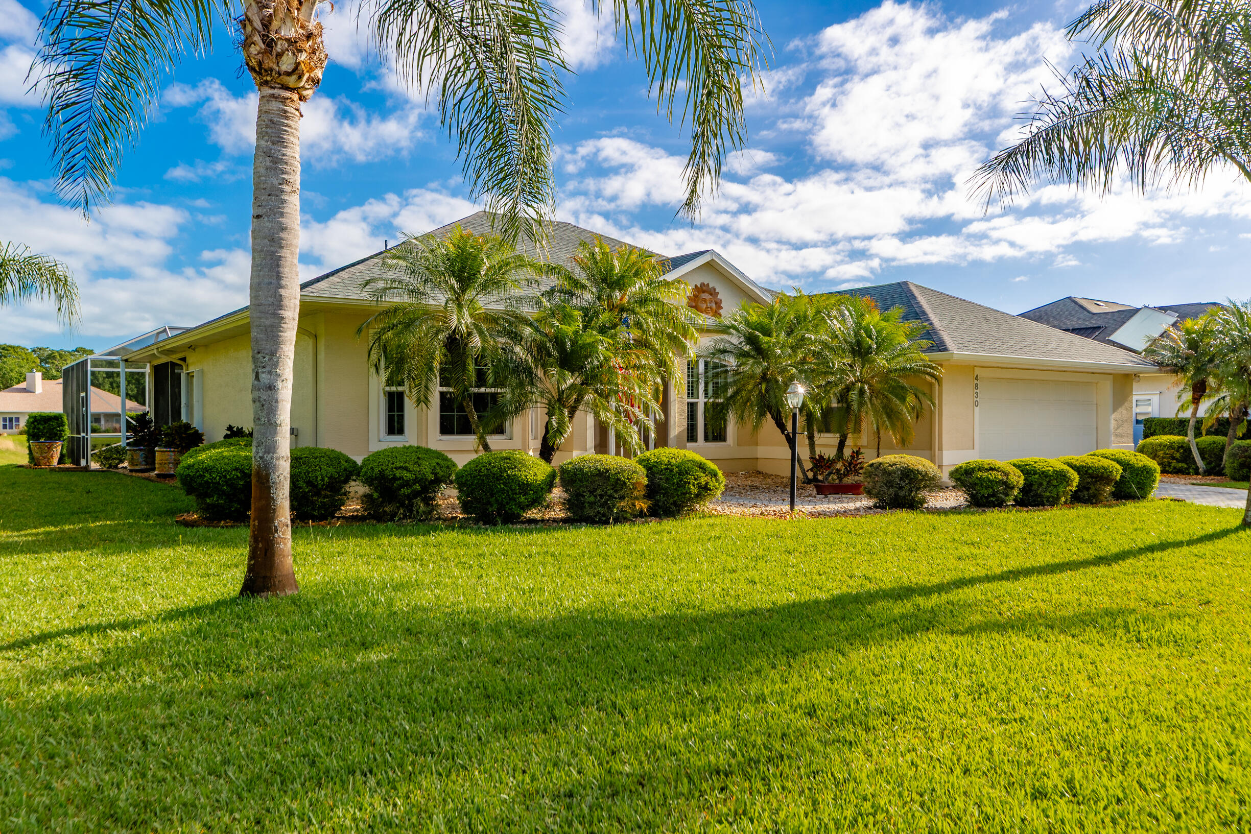 CRYSTAL FALLS OF VERO - Residential