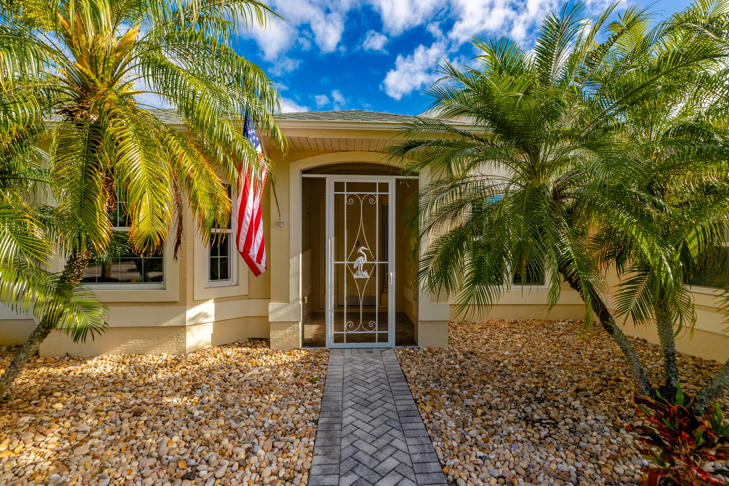 CRYSTAL FALLS OF VERO - Residential