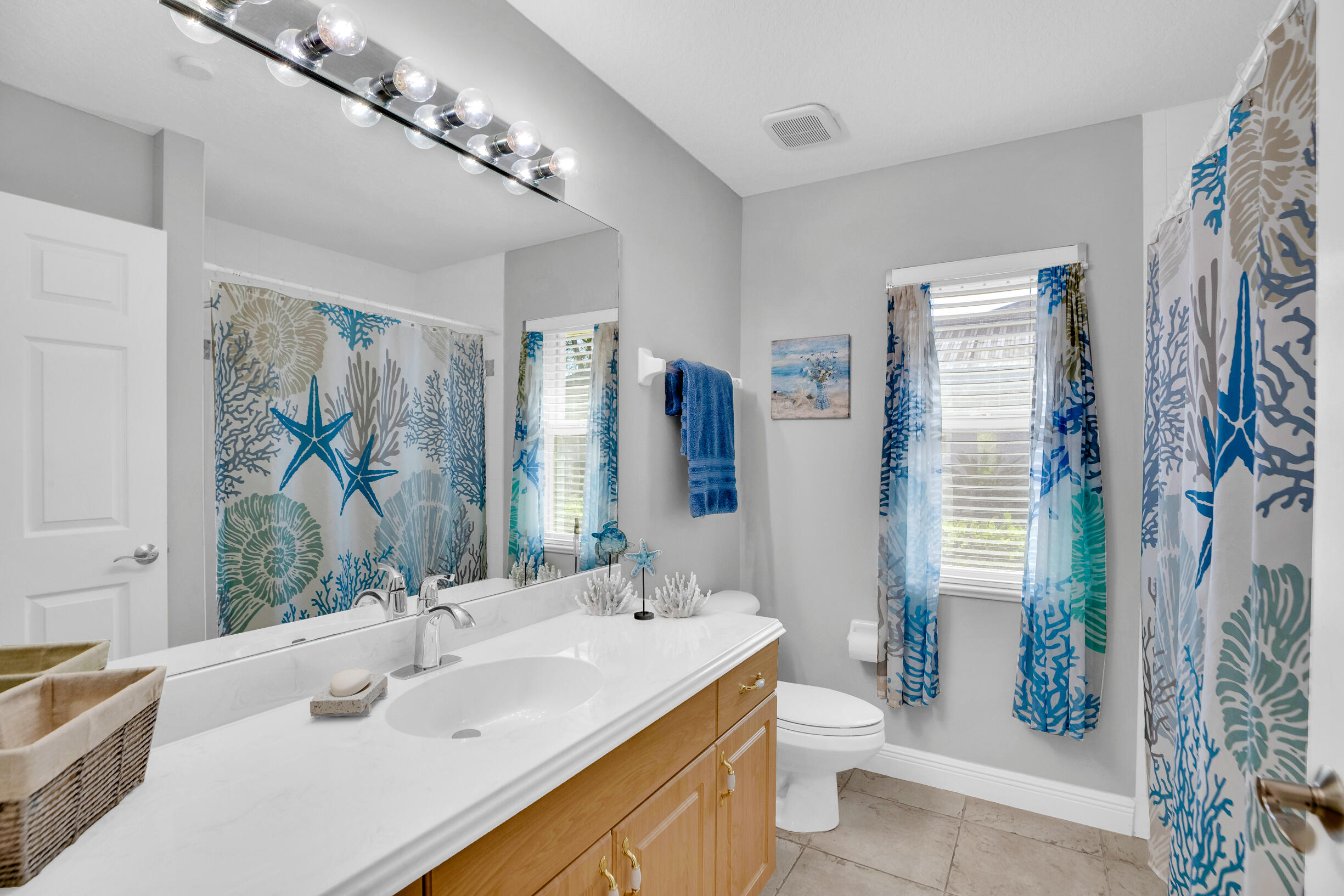 CRYSTAL FALLS OF VERO - Residential