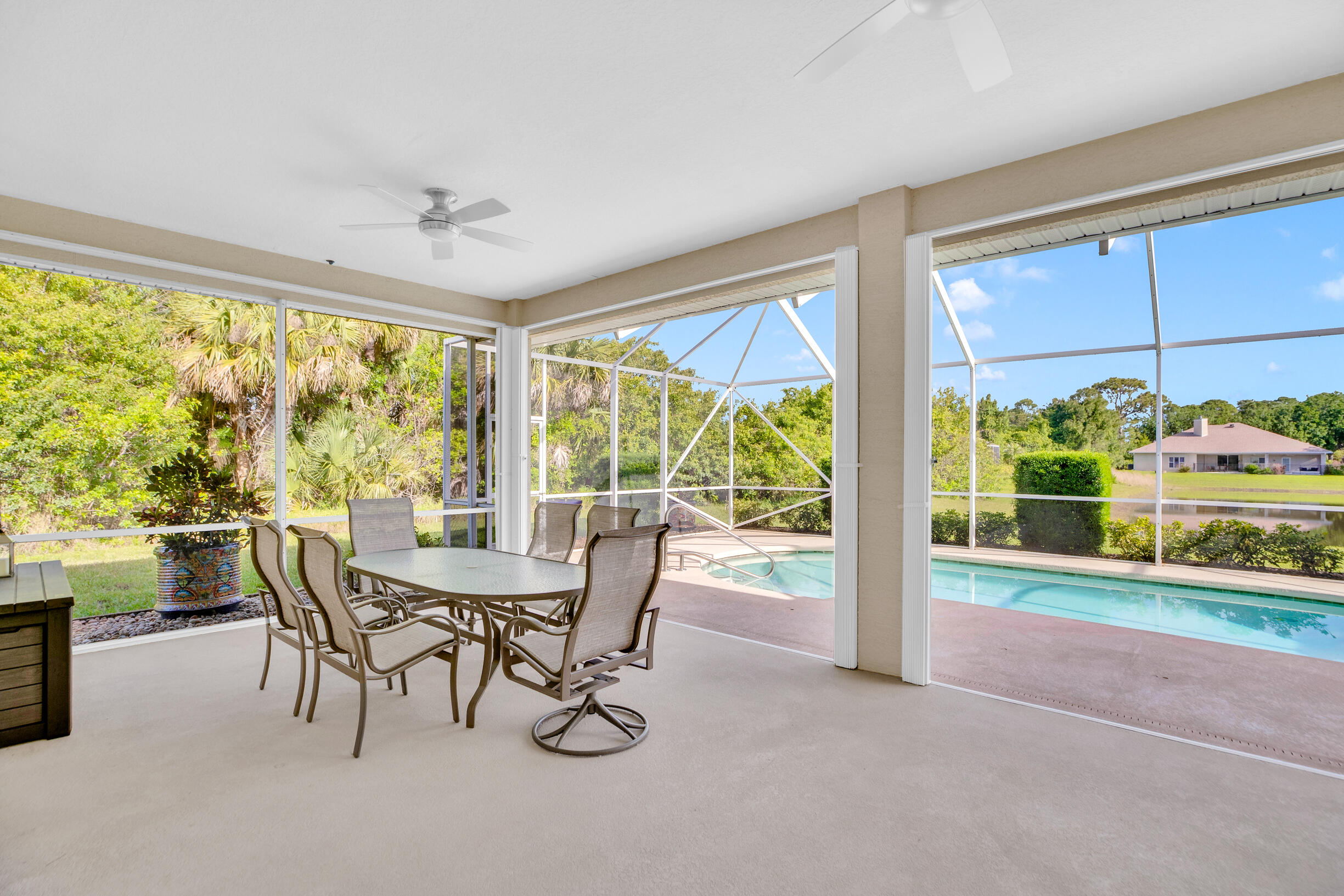 CRYSTAL FALLS OF VERO - Residential