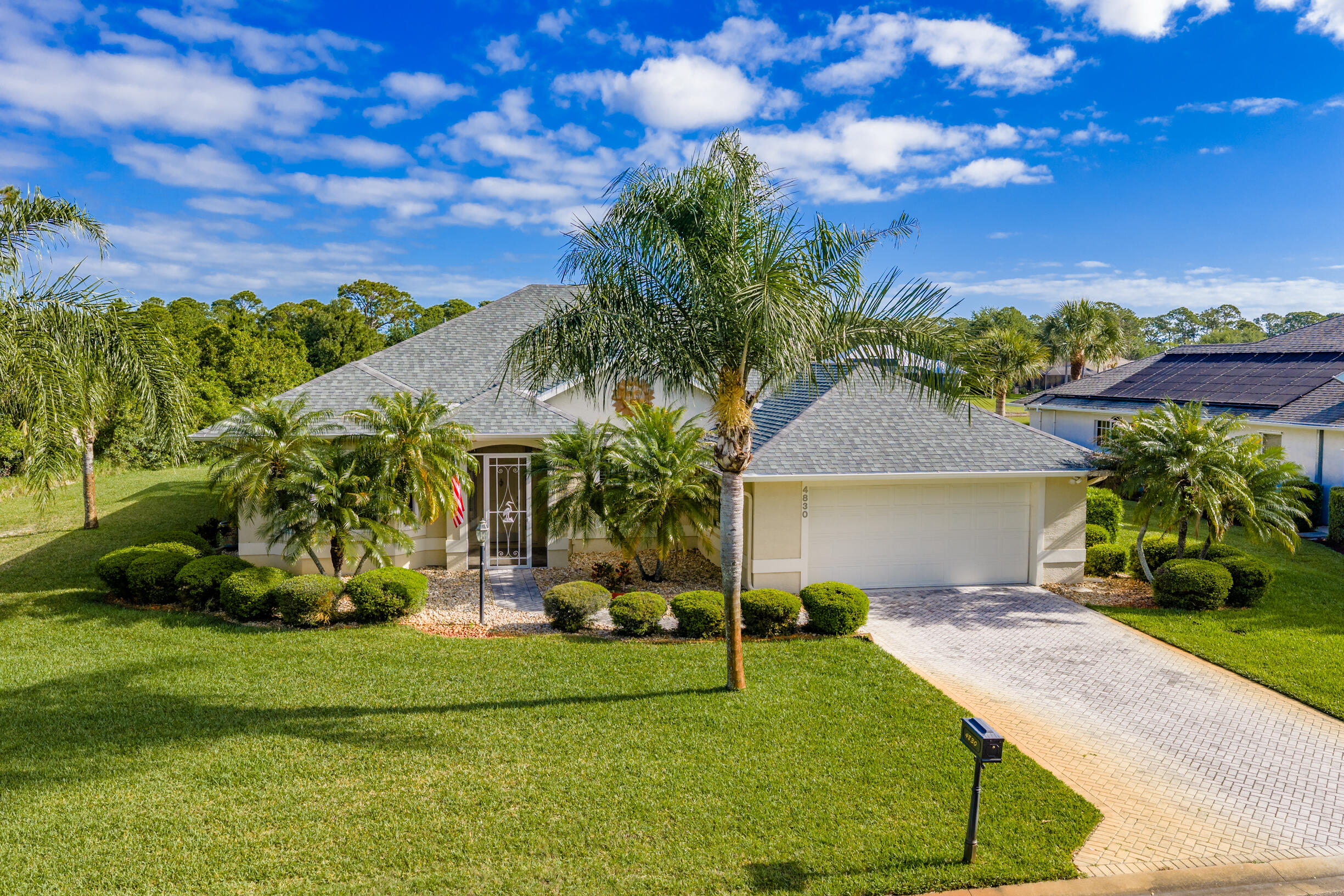 CRYSTAL FALLS OF VERO - Residential
