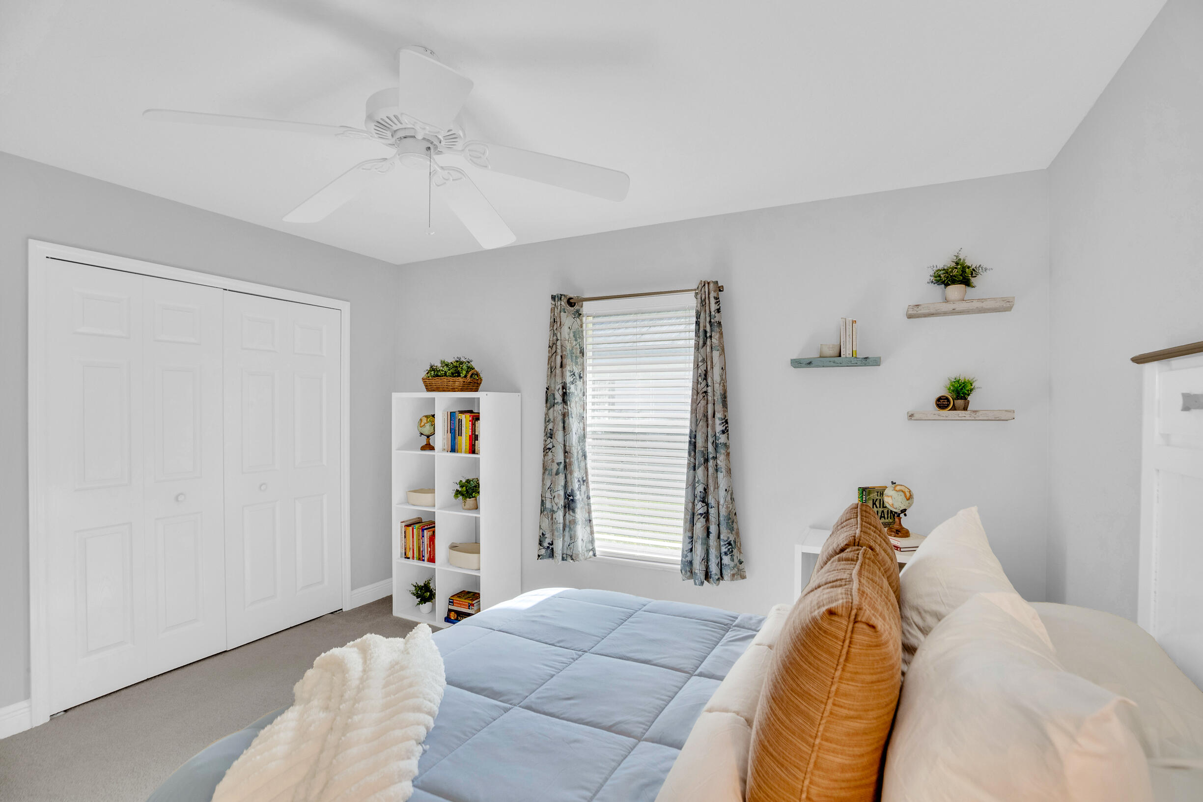 CRYSTAL FALLS OF VERO - Residential