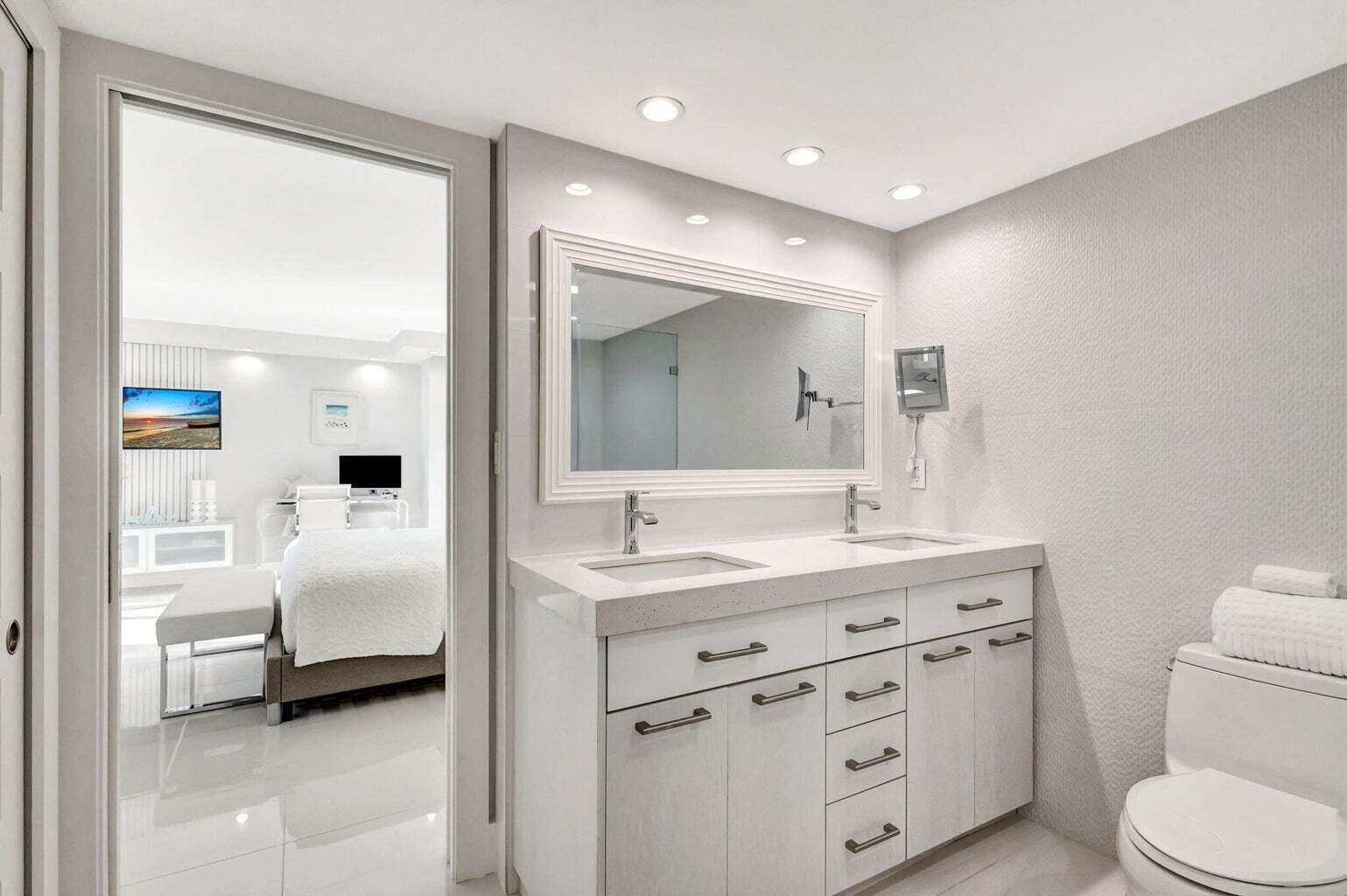 WATER GLADES - Residential Lease