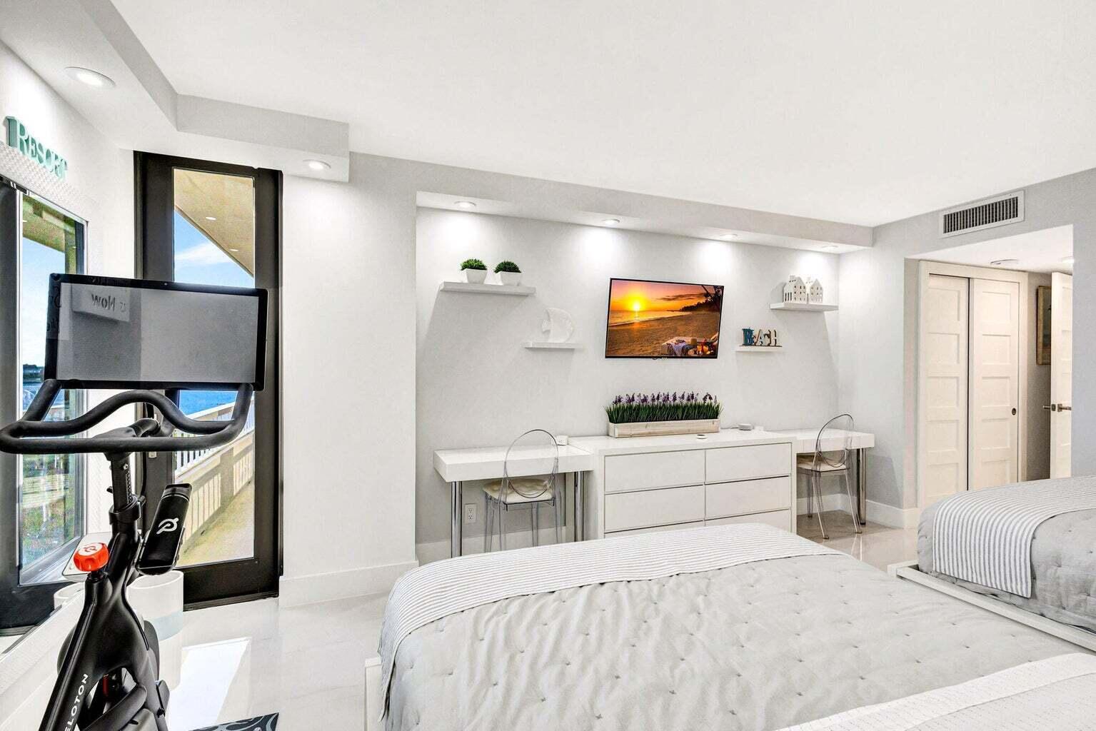 WATER GLADES - Residential Lease