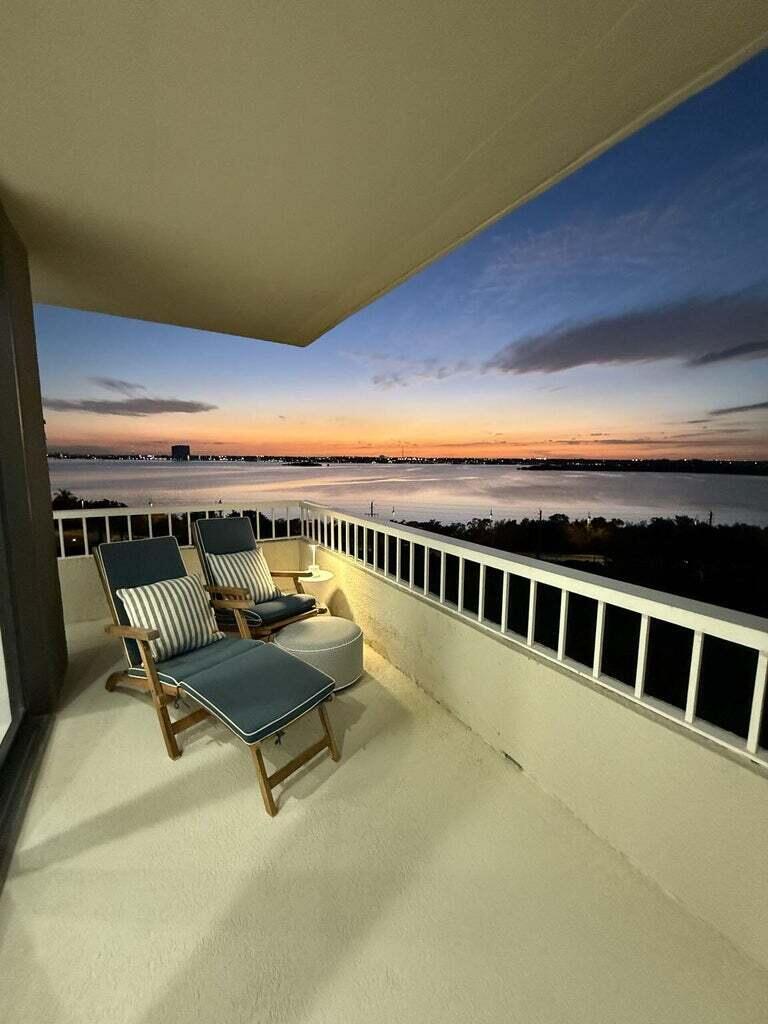 WATER GLADES - Residential Lease