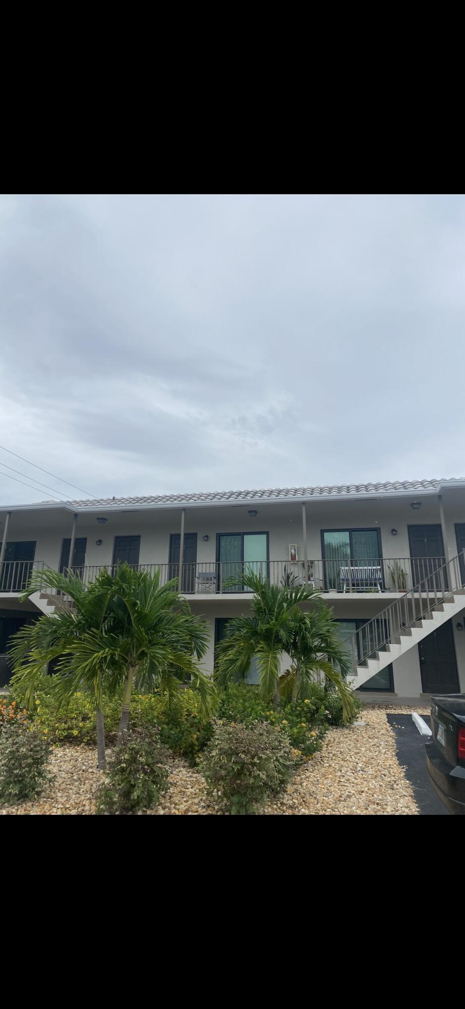 521 NE 45th Street