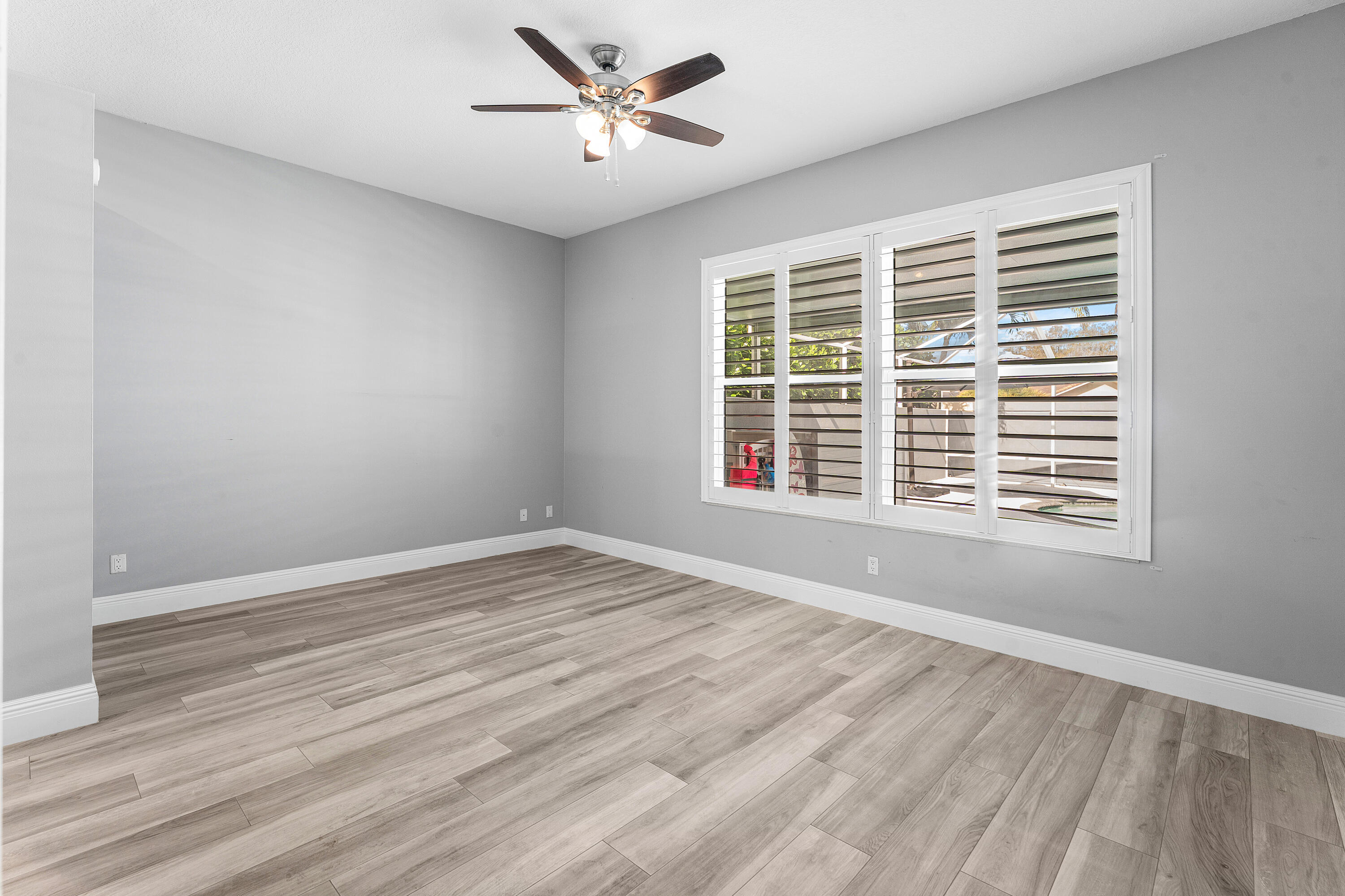 HAMPTONS AT MAPLEWOOD - Residential