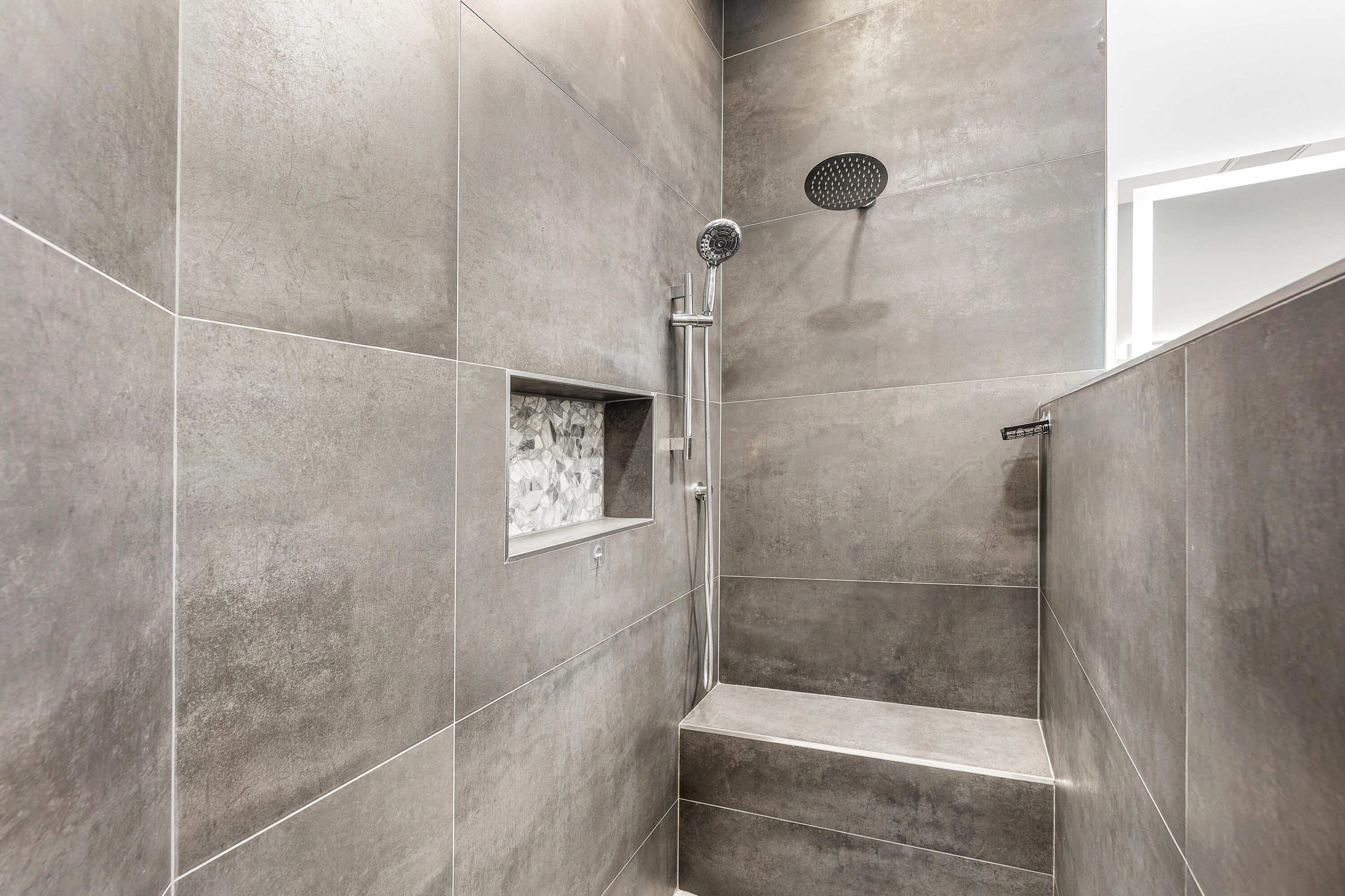 HAMPTONS AT MAPLEWOOD - Residential