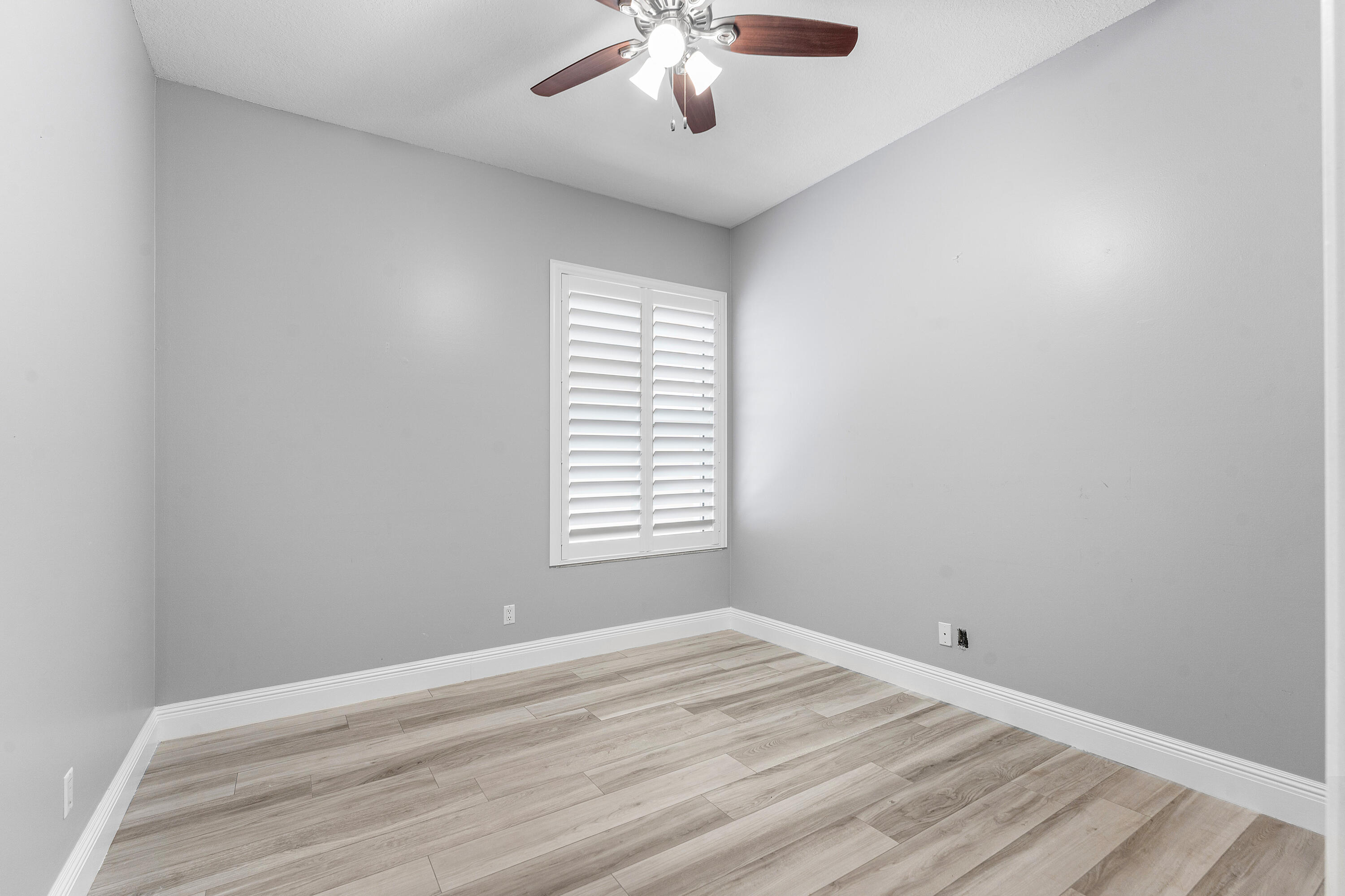 HAMPTONS AT MAPLEWOOD - Residential