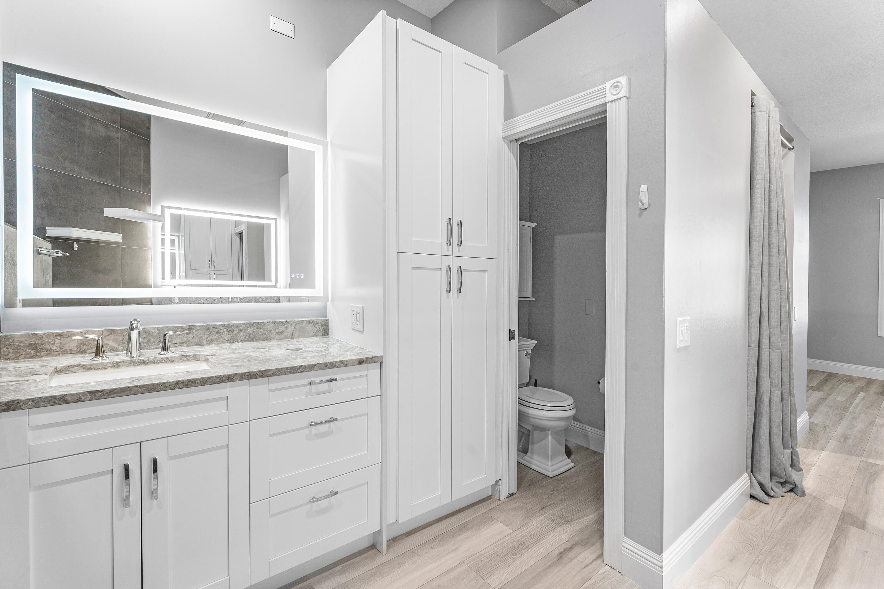 HAMPTONS AT MAPLEWOOD - Residential