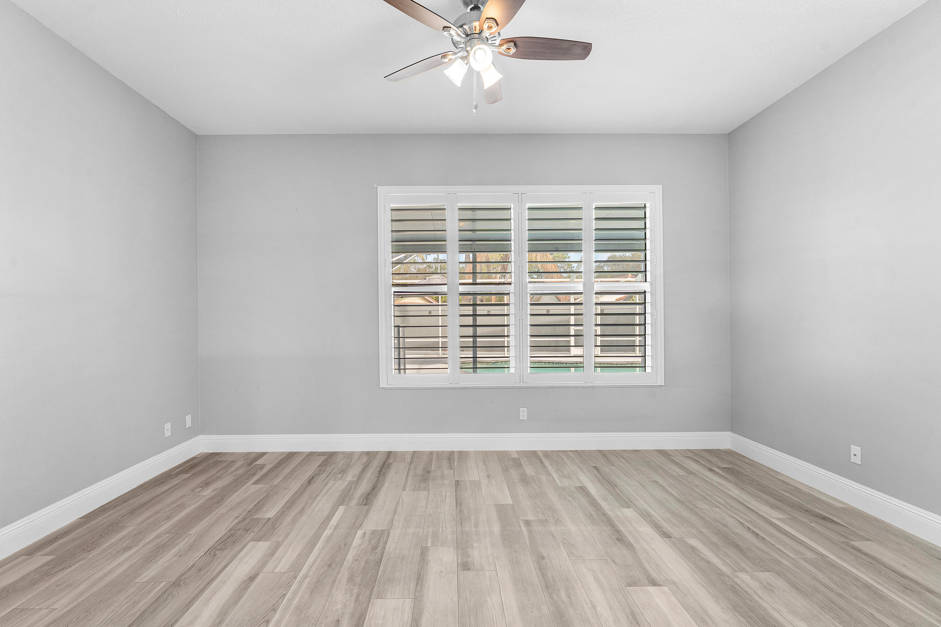 HAMPTONS AT MAPLEWOOD - Residential