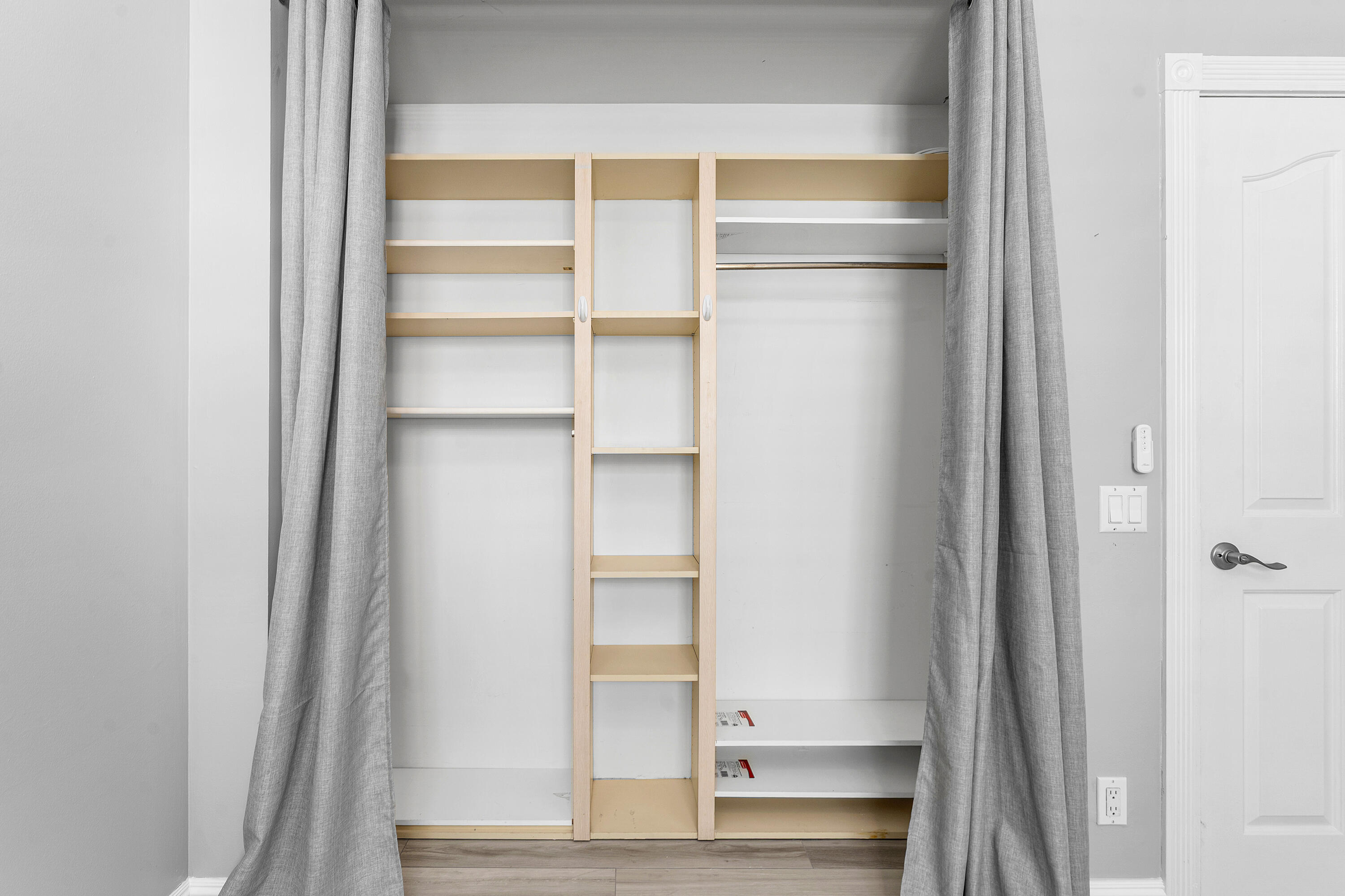 HAMPTONS AT MAPLEWOOD - Residential