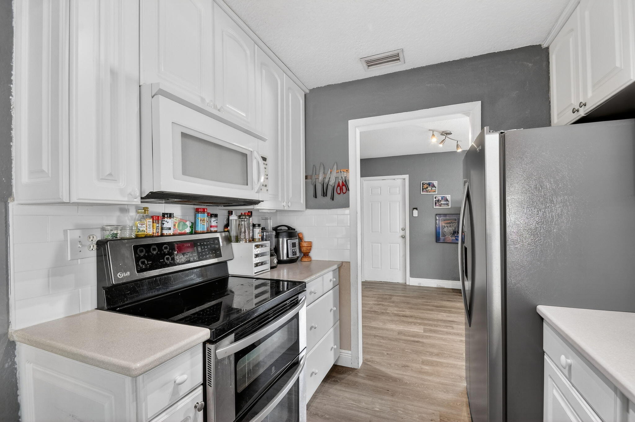 SOUTH SHORE 2 OF WELLINGTON - Residential