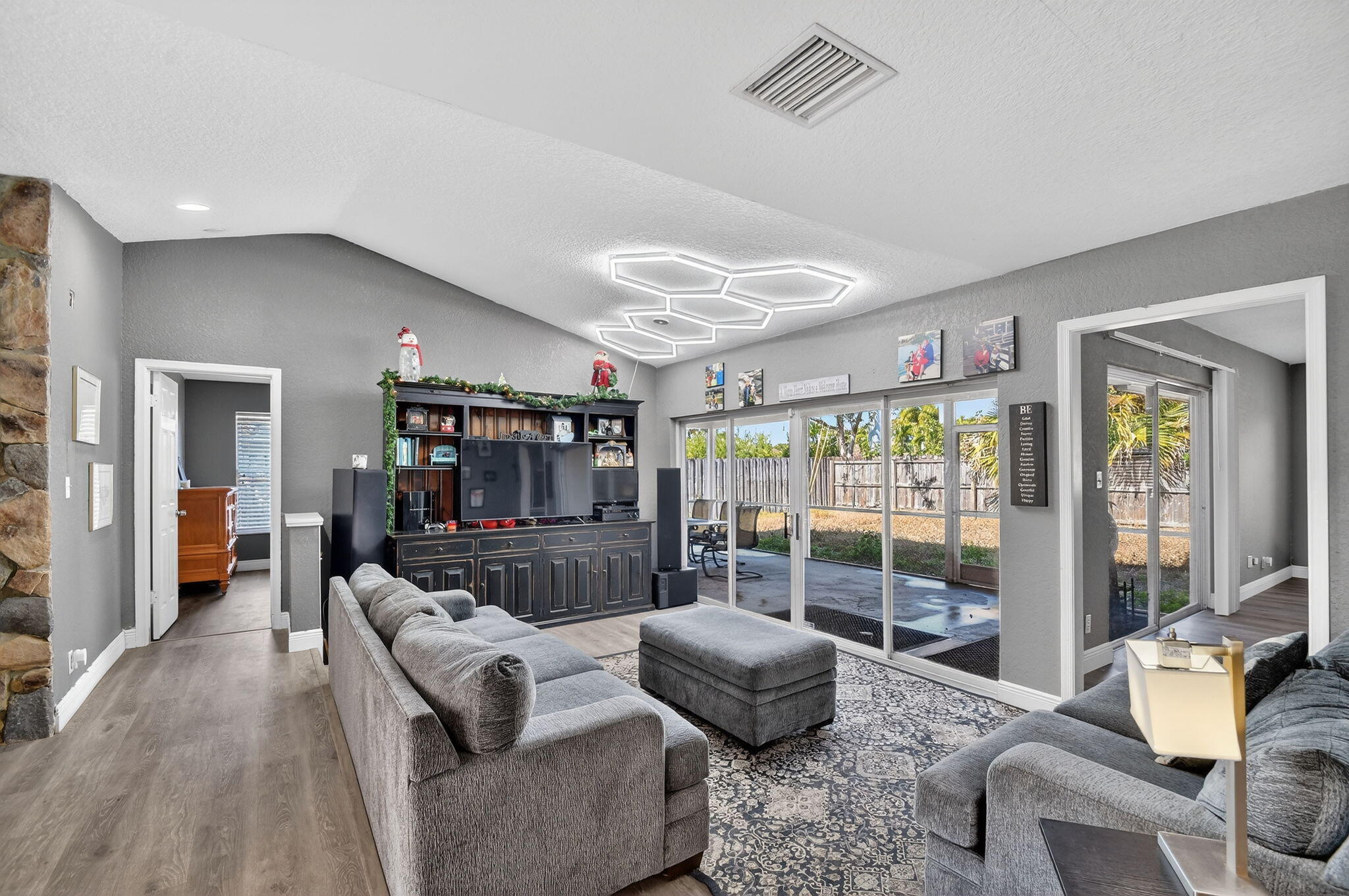 SOUTH SHORE 2 OF WELLINGTON - Residential