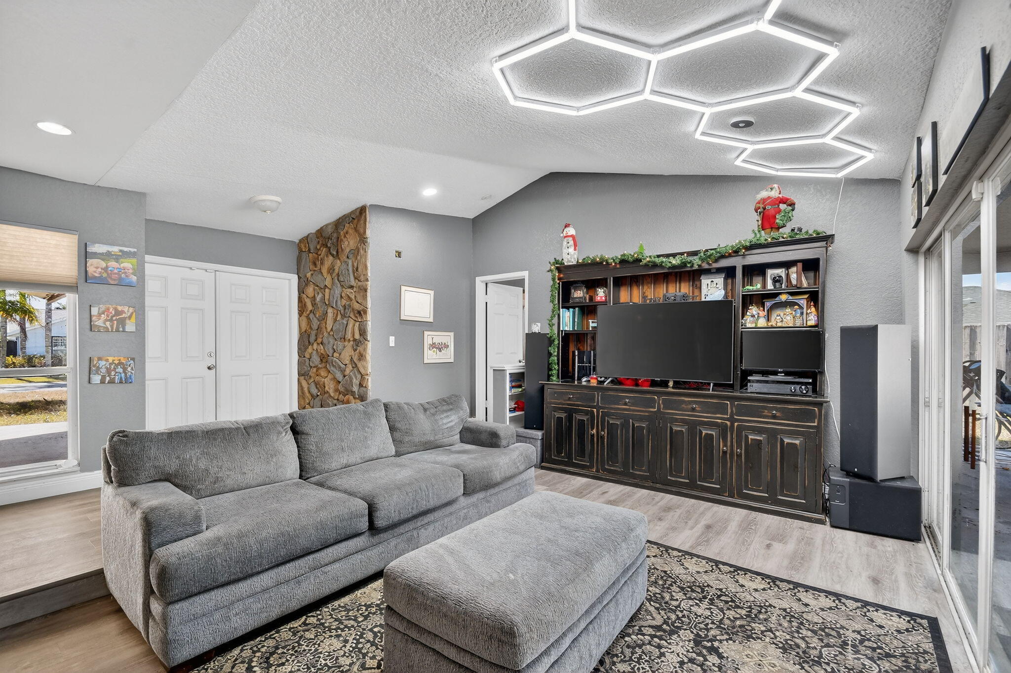 SOUTH SHORE 2 OF WELLINGTON - Residential