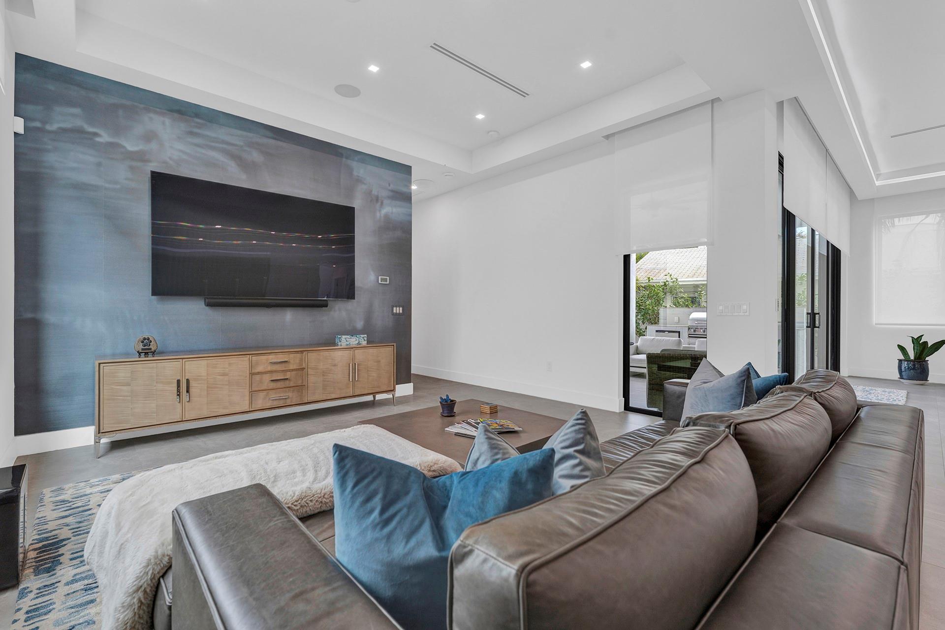 La Hacienda Delray - Residential