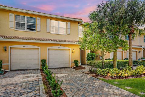 A home in Lake Worth