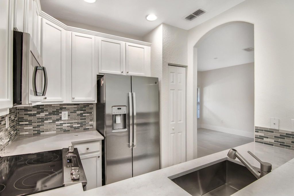 Photo of 366 Lake Monterey Circle, Boynton Beach, FL 33426 (MLS # R10953081)