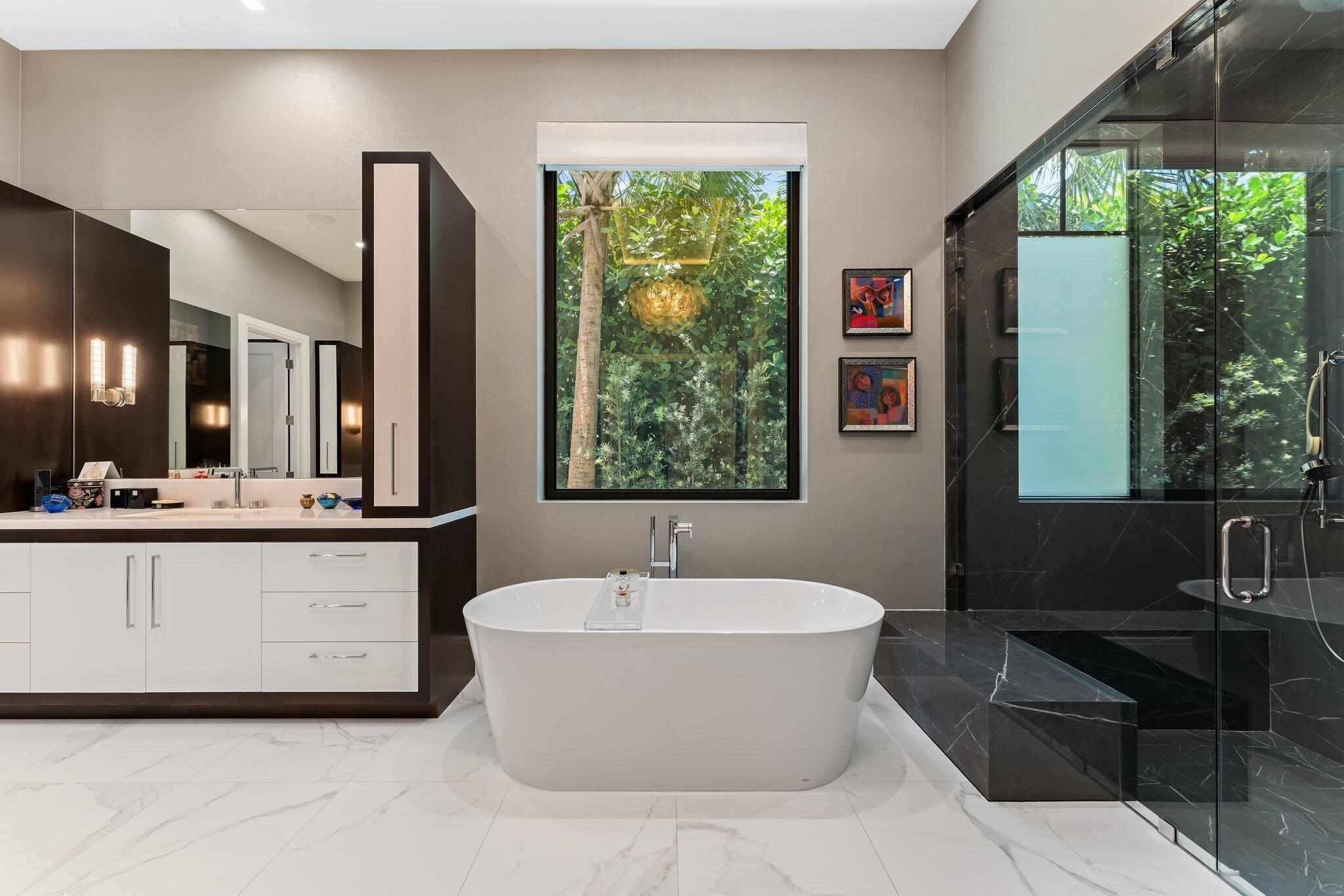 ADMIRALS COVE - Residential