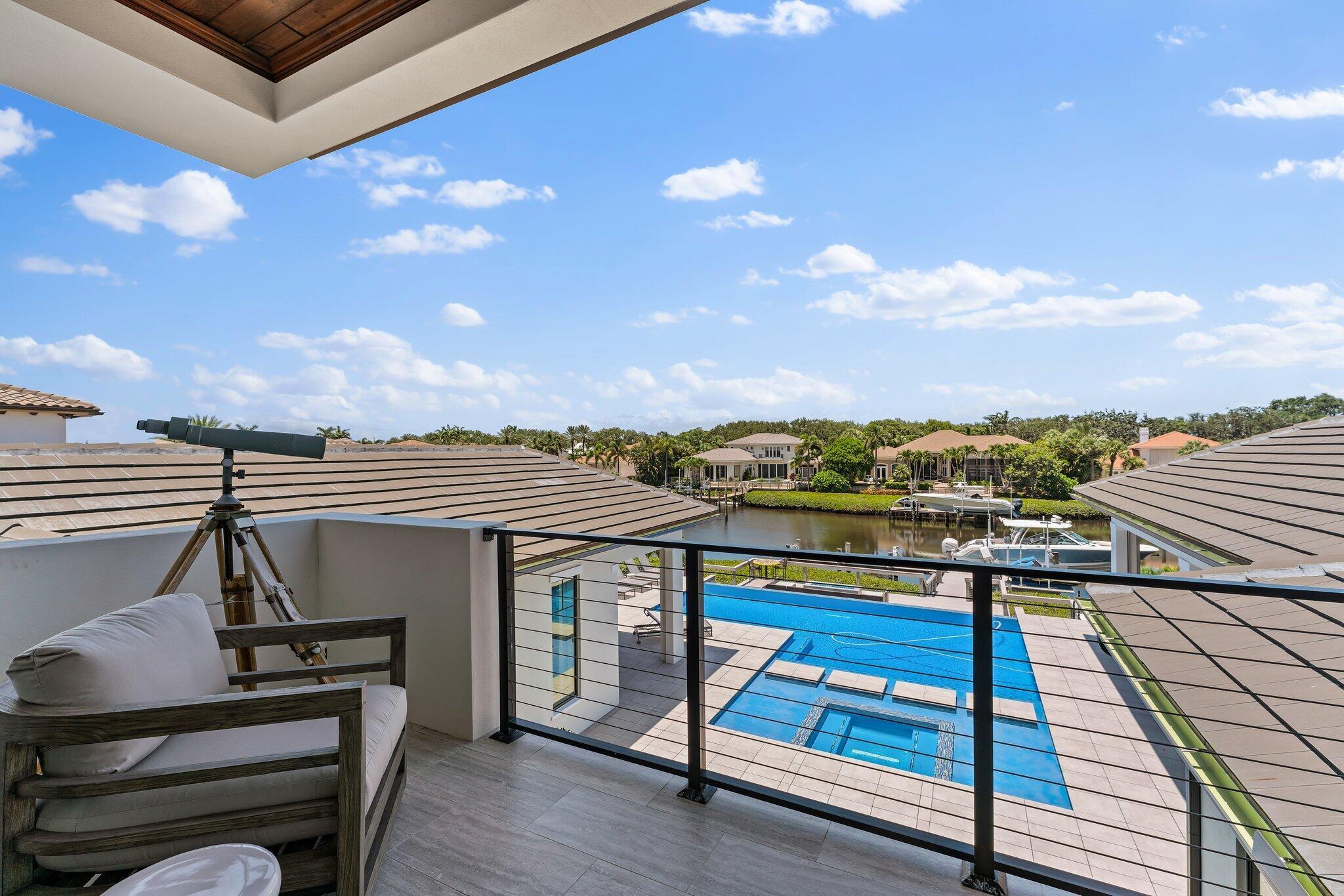 ADMIRALS COVE - Residential