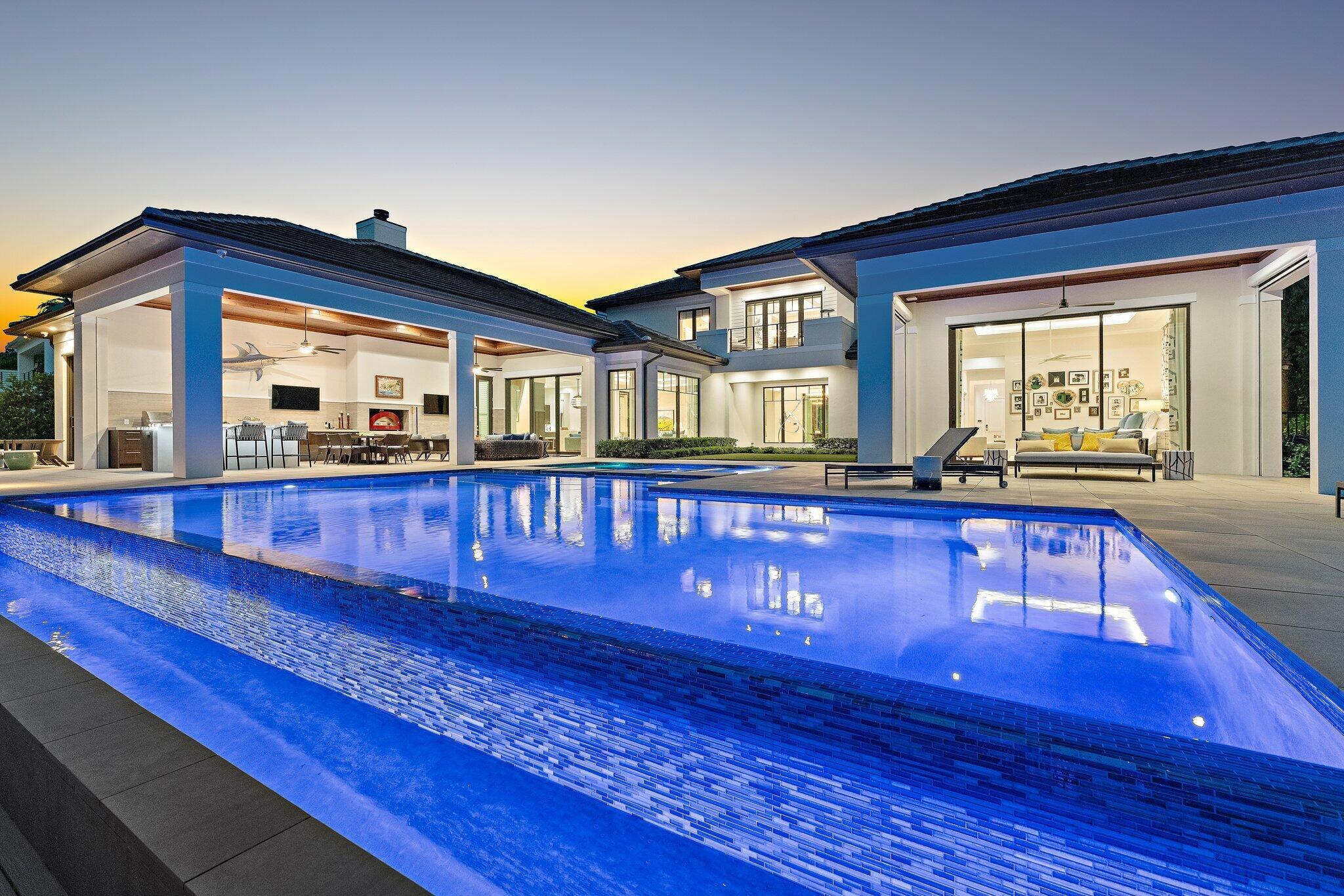 ADMIRALS COVE - Residential