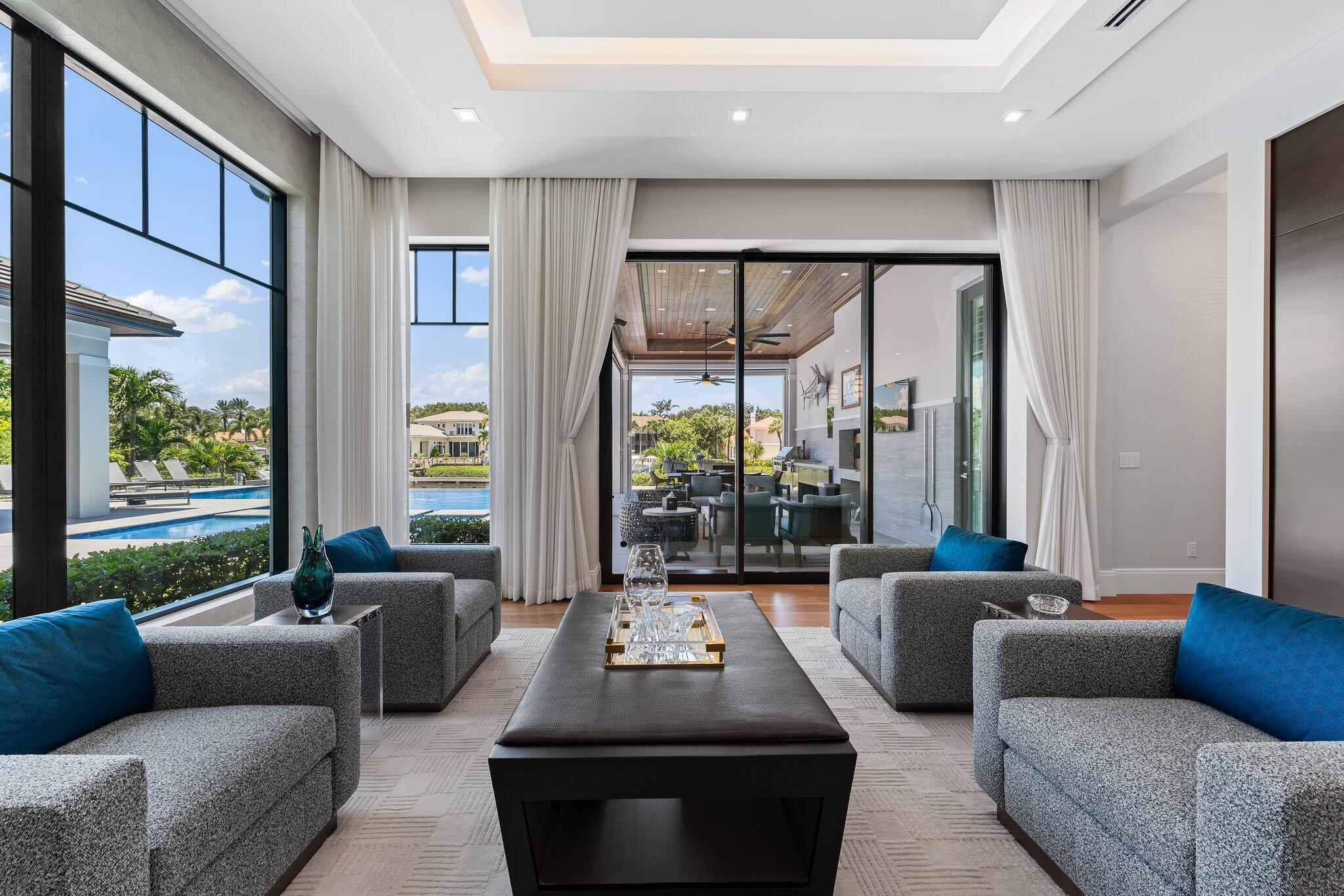 ADMIRALS COVE - Residential