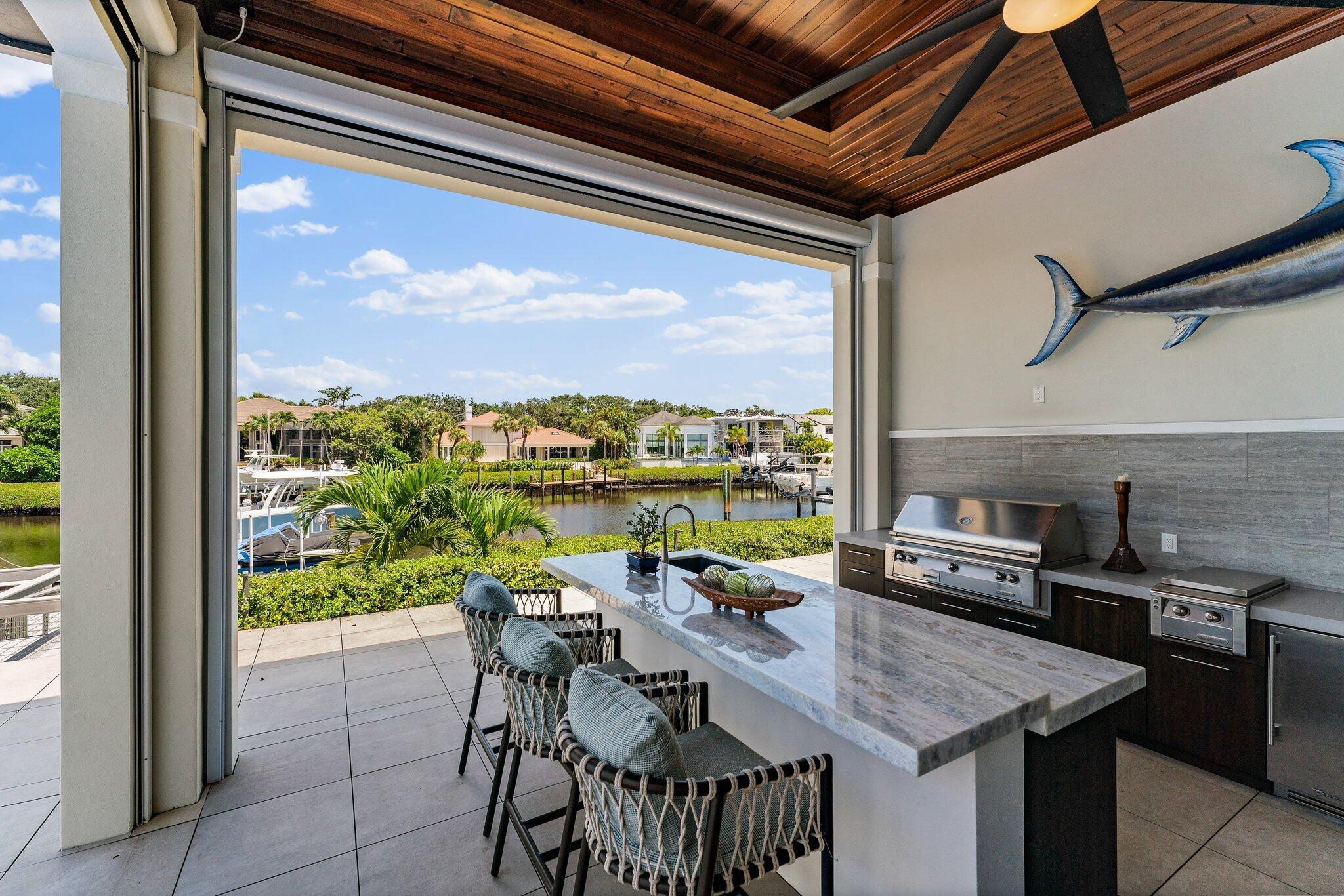 ADMIRALS COVE - Residential