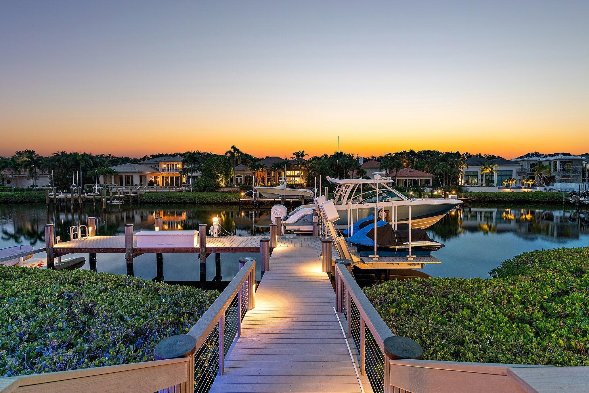 ADMIRALS COVE - Residential