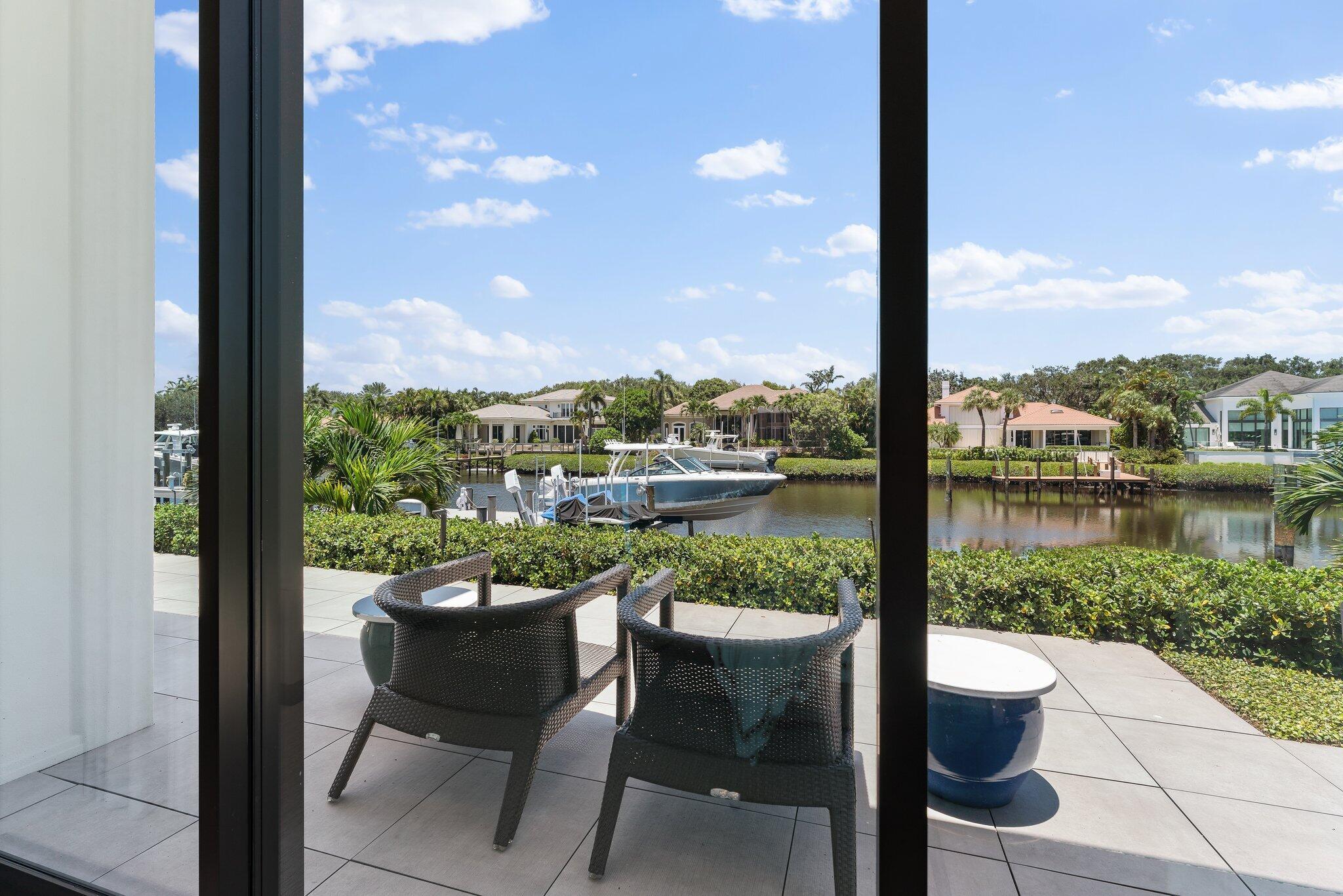 ADMIRALS COVE - Residential