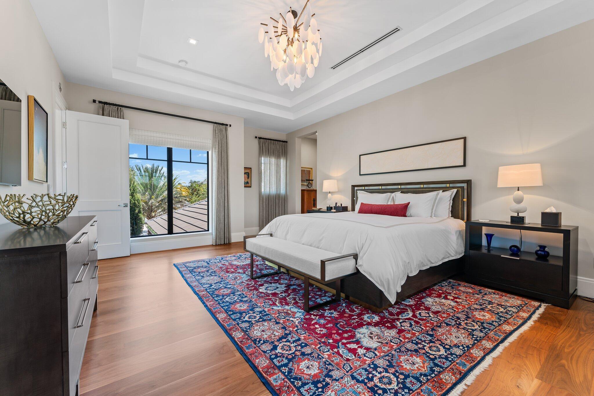 ADMIRALS COVE - Residential