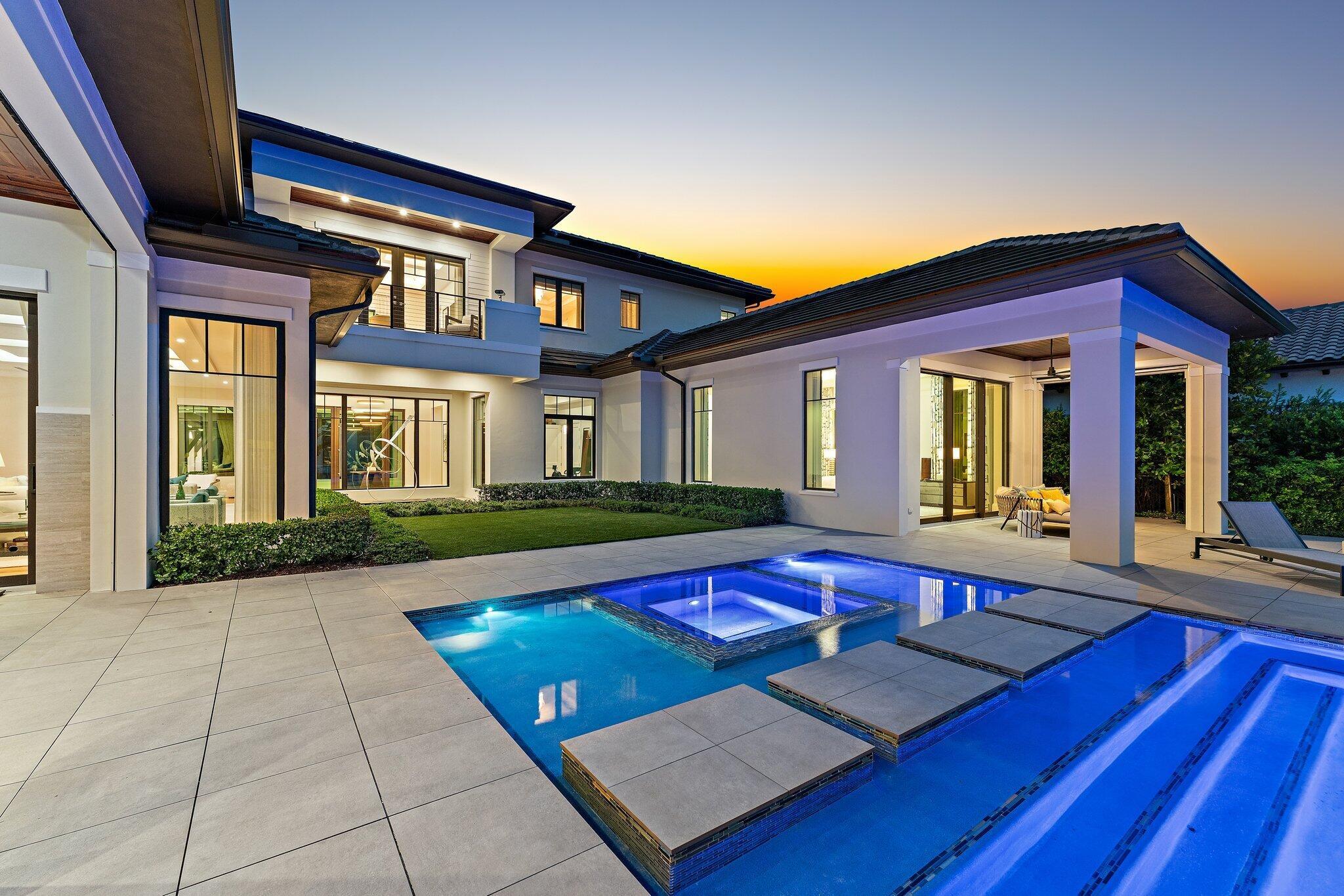 ADMIRALS COVE - Residential