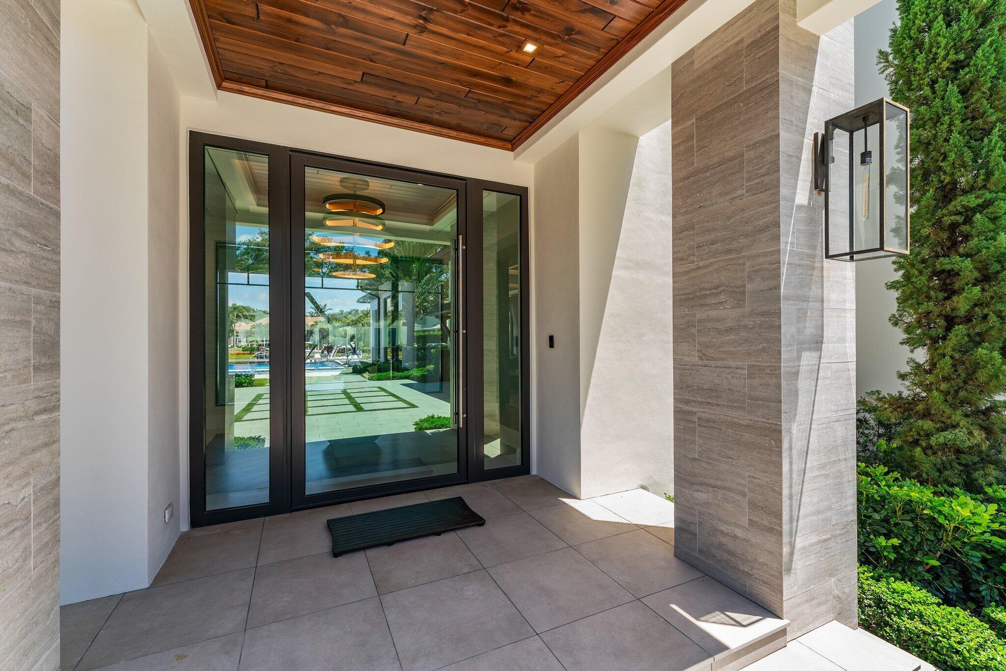 ADMIRALS COVE - Residential