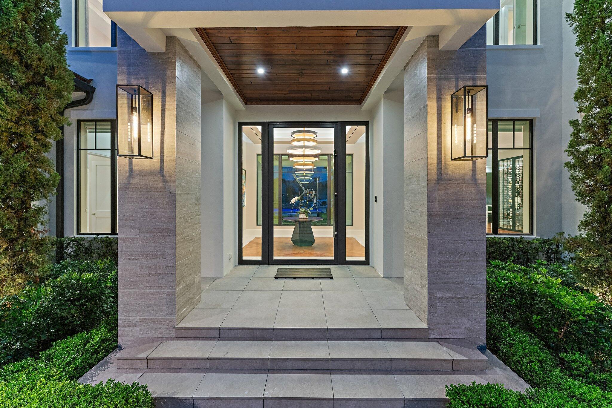 ADMIRALS COVE - Residential