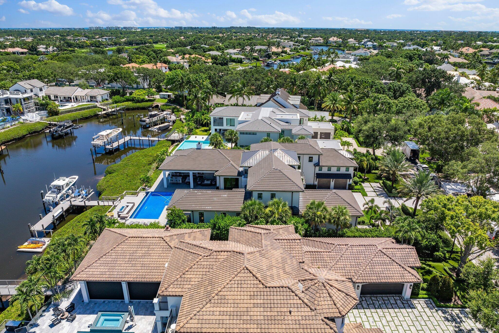 ADMIRALS COVE - Residential