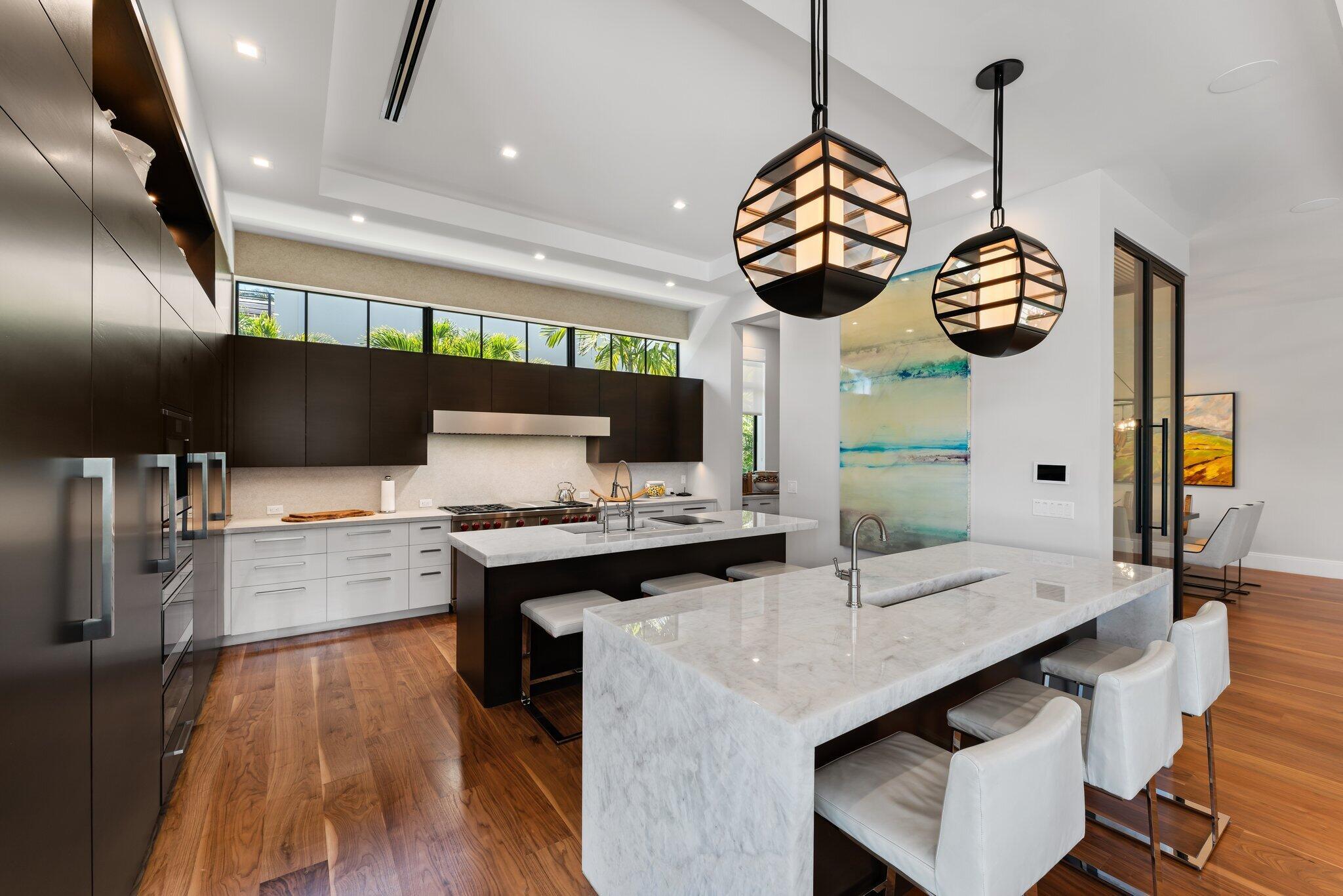 ADMIRALS COVE - Residential