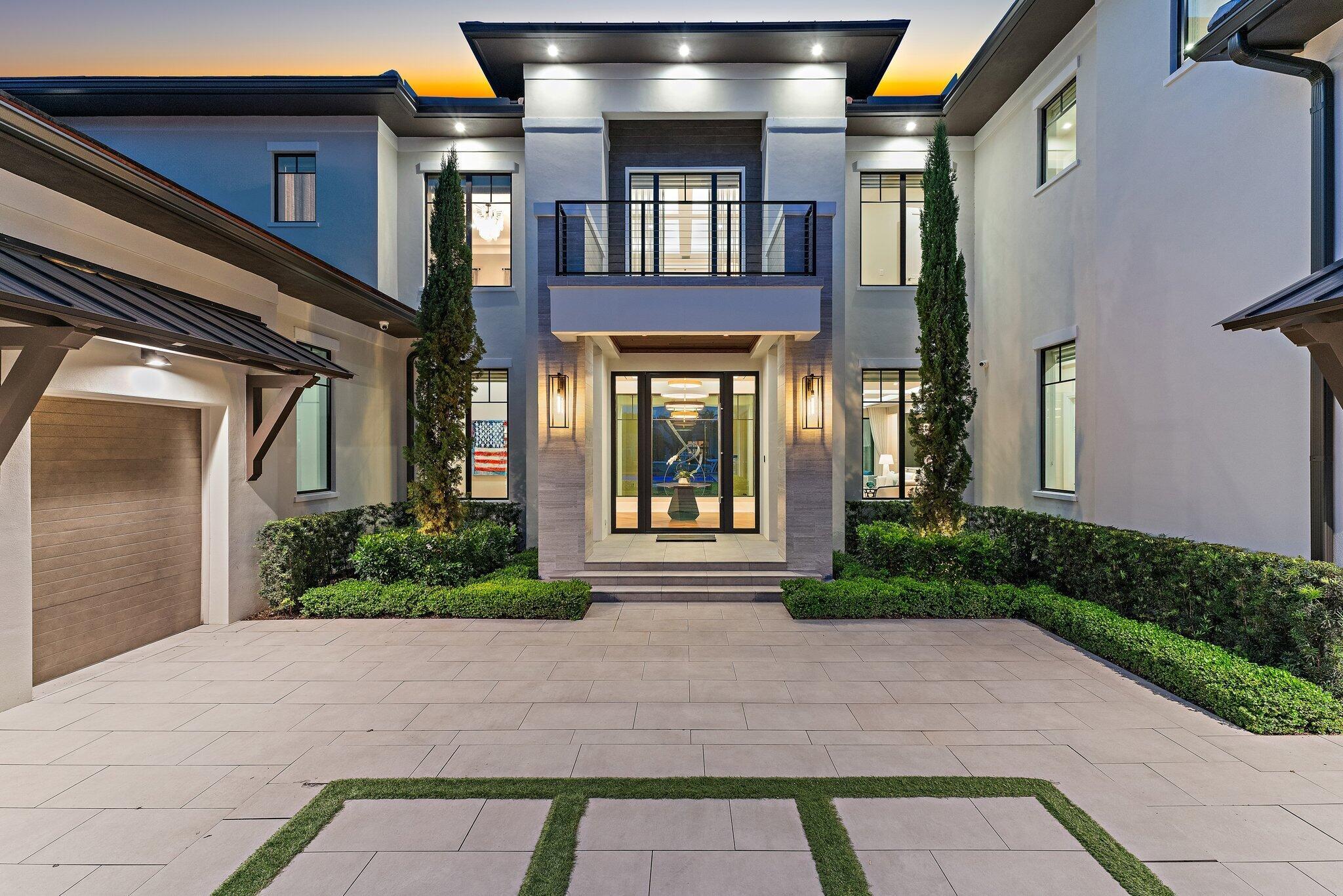 ADMIRALS COVE - Residential